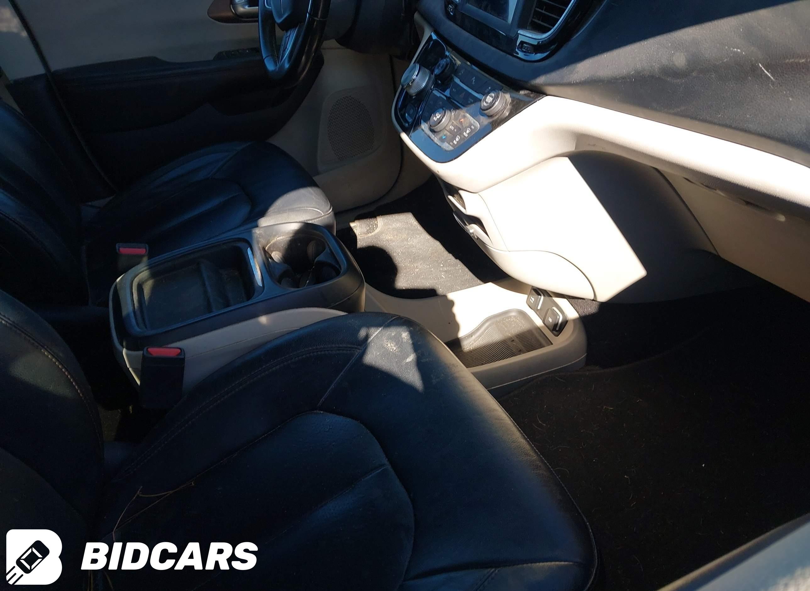 2018 Chrysler Pacifica, Touri...