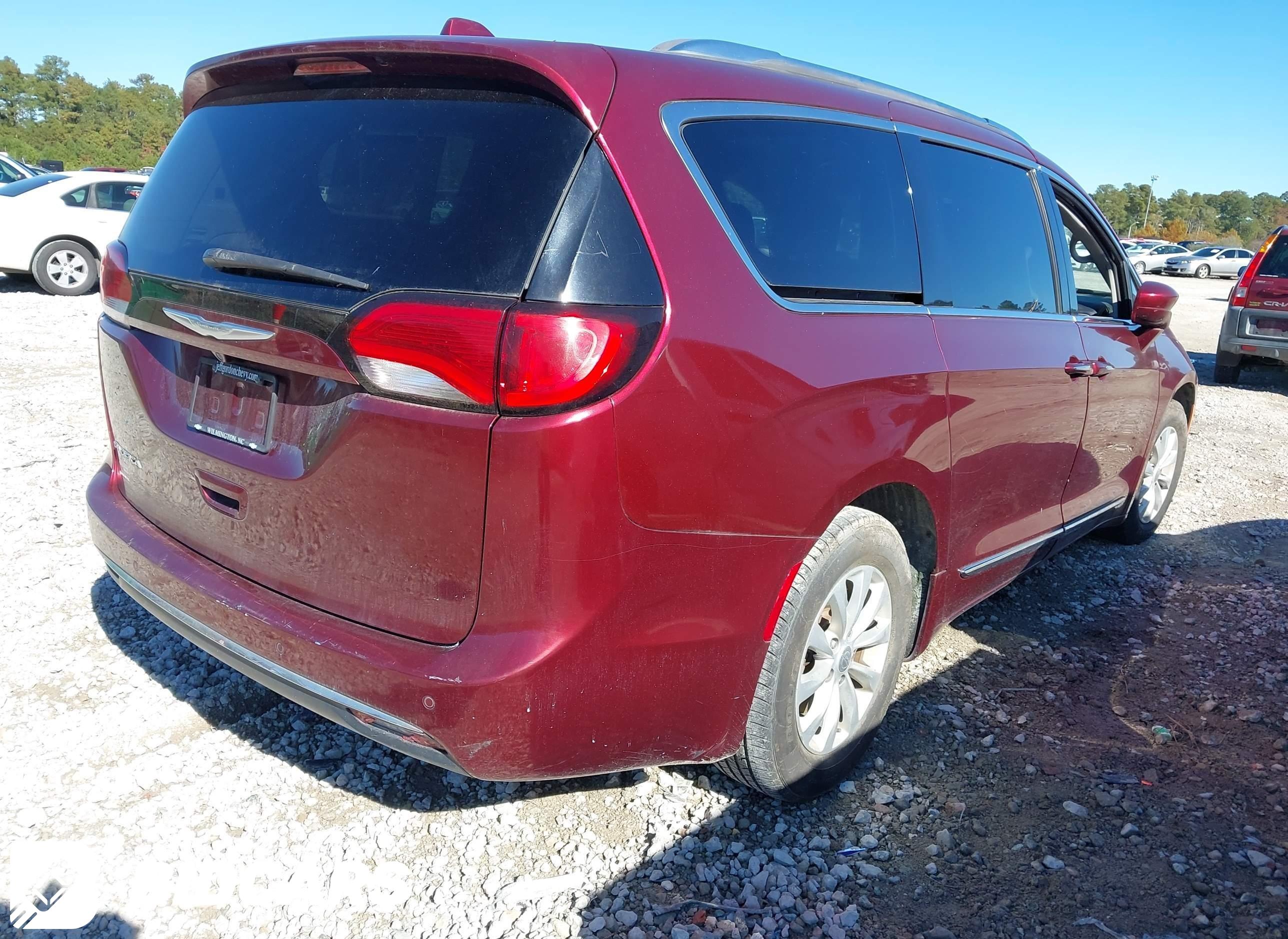 2018 Chrysler Pacifica, Touri...