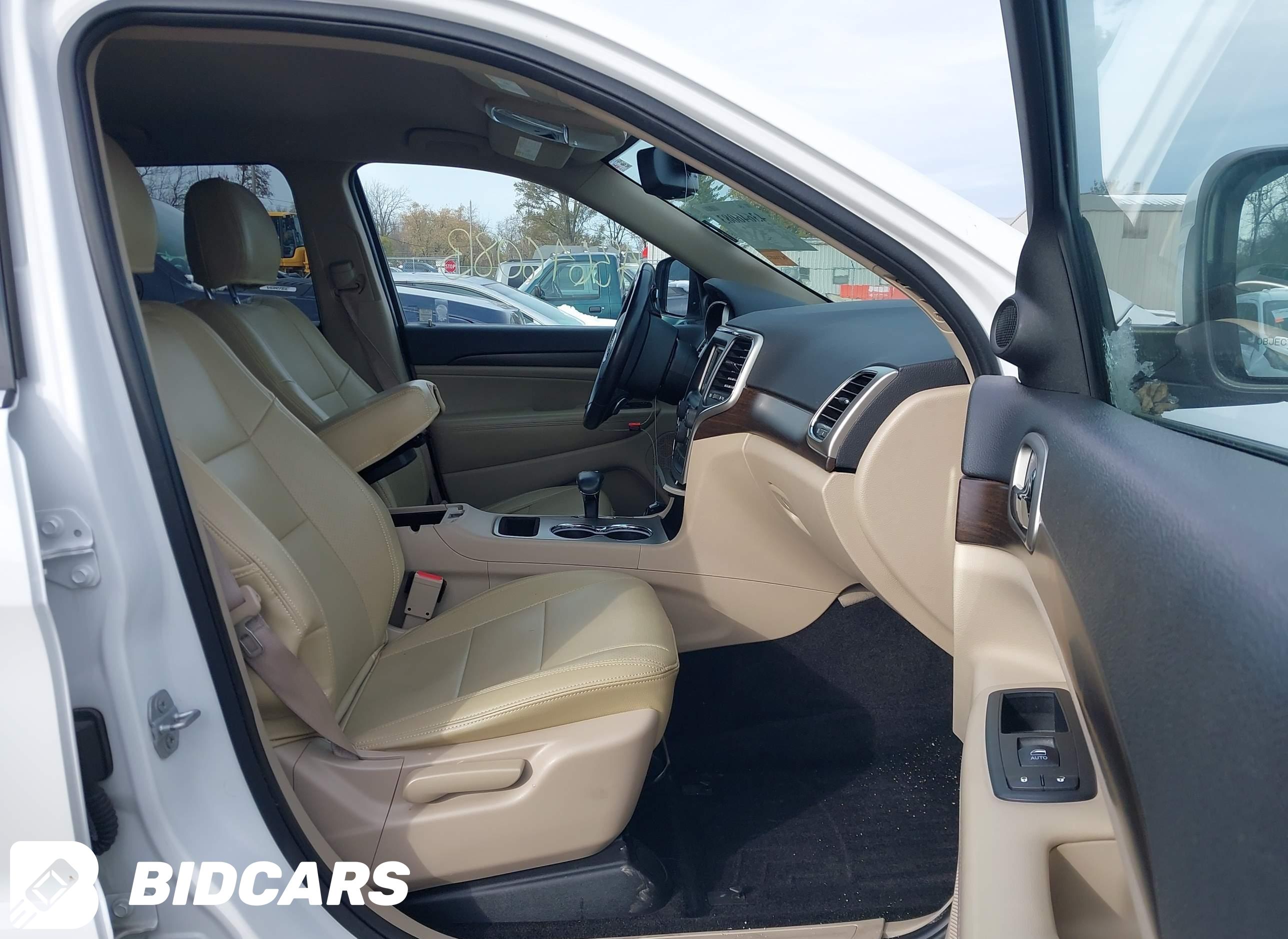 2015 Jeep Grand Cherokee, Laredo