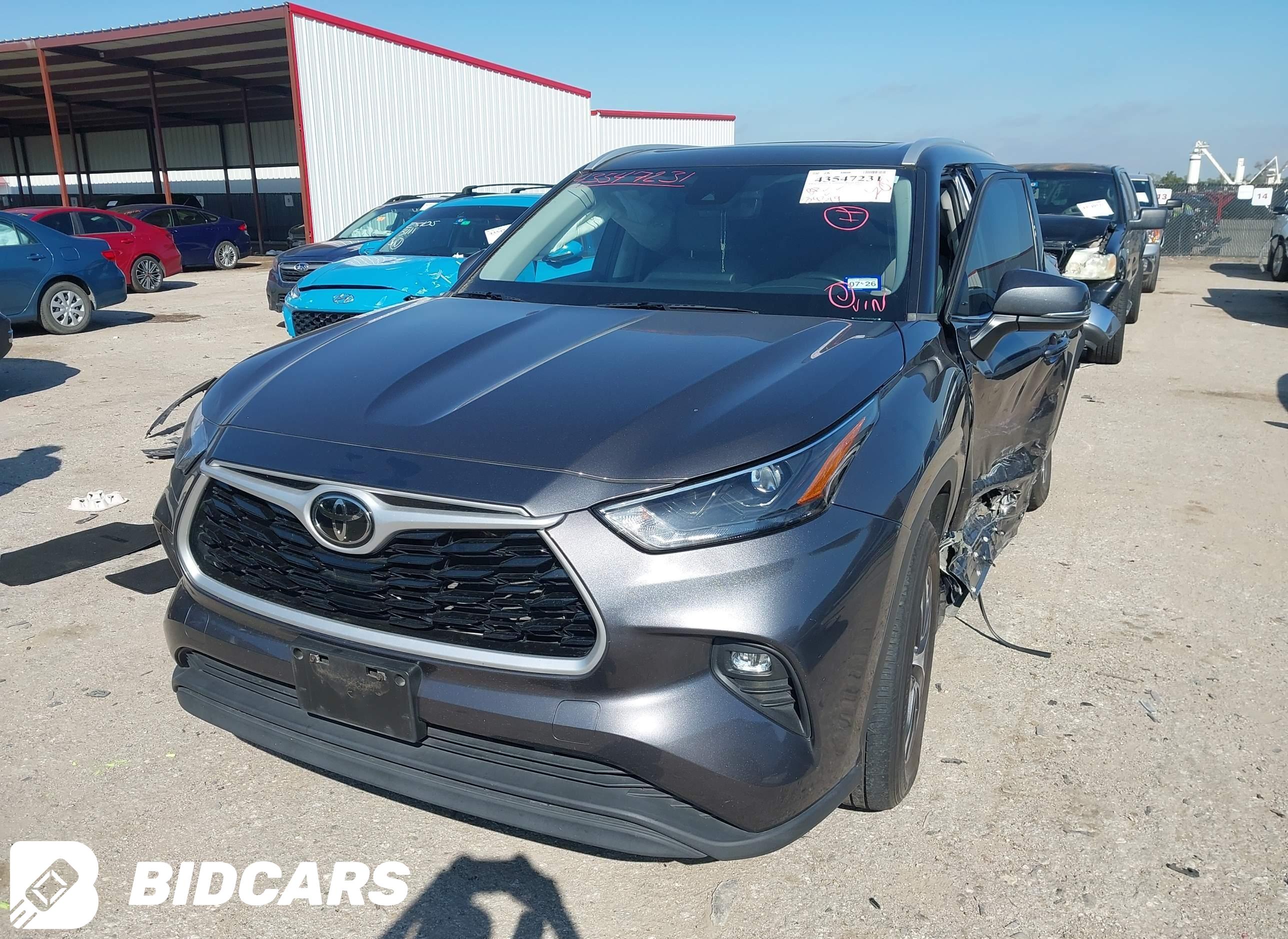 2022 Toyota Highlander, Xle