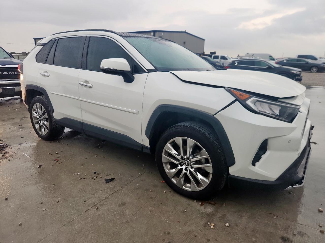 2020 Toyota RAV4, Limited