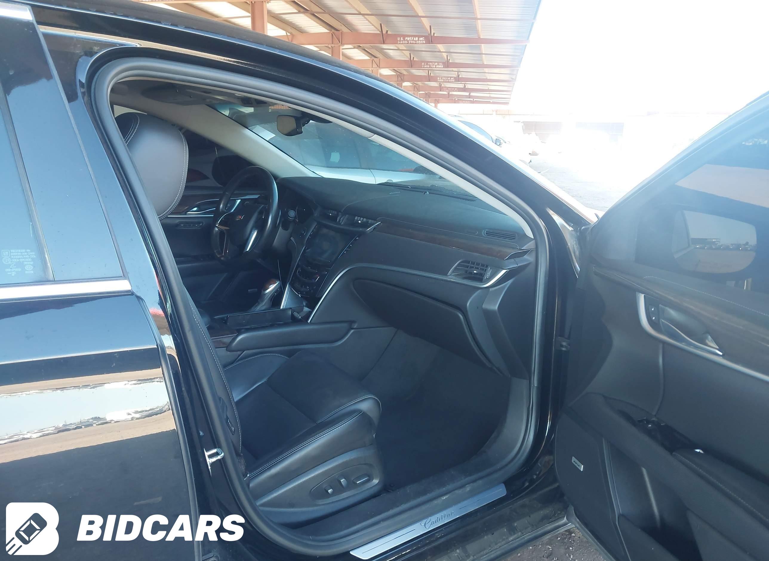 2017 Cadillac XTS, Luxury