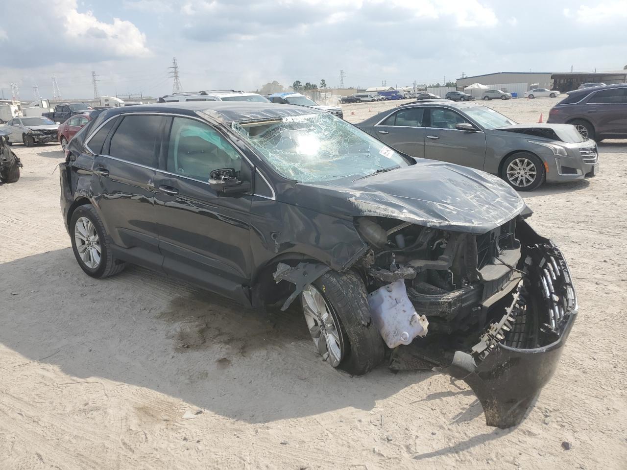 2022 Ford Edge, Titanium