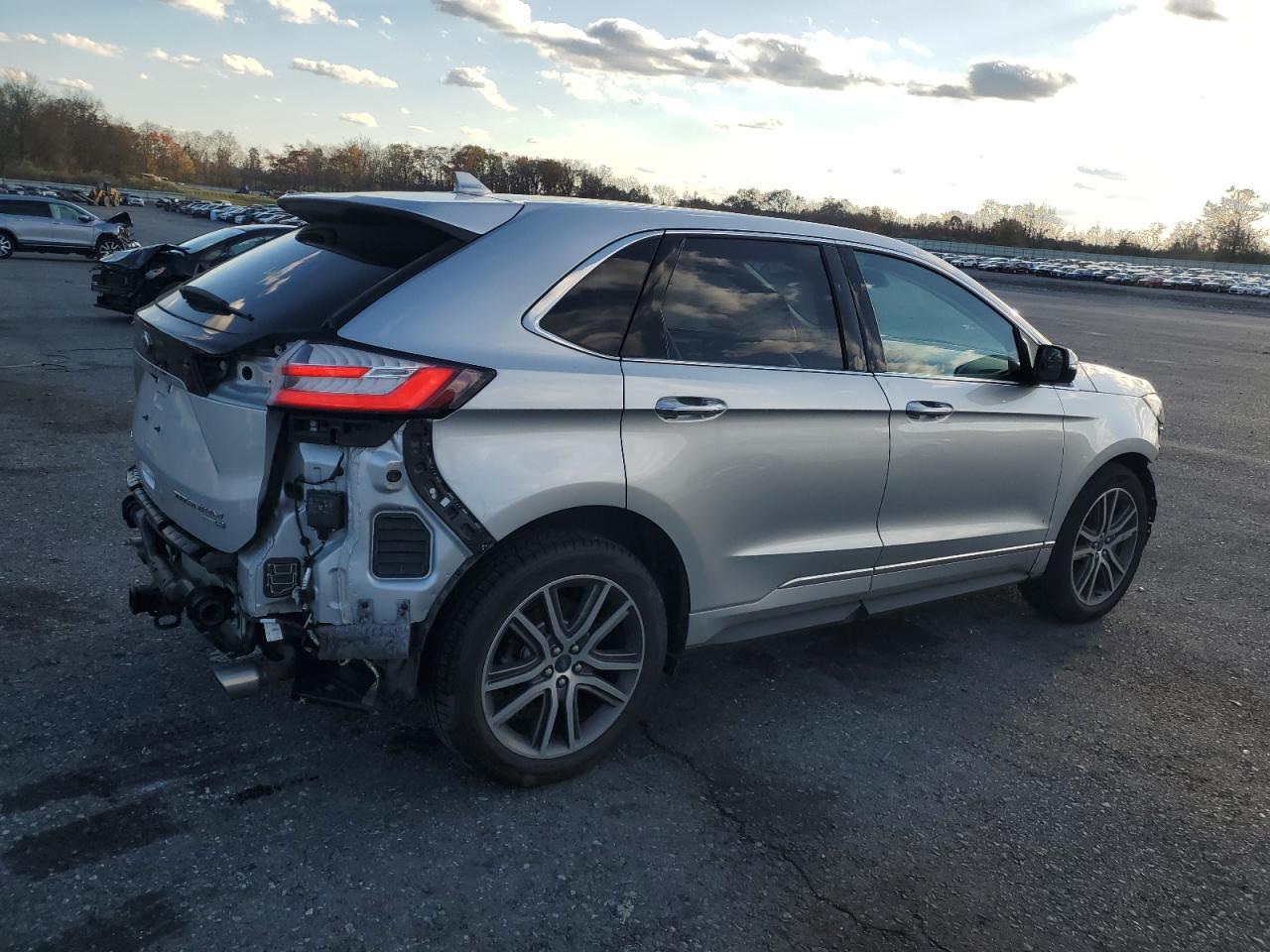 2019 Ford Edge, Titanium