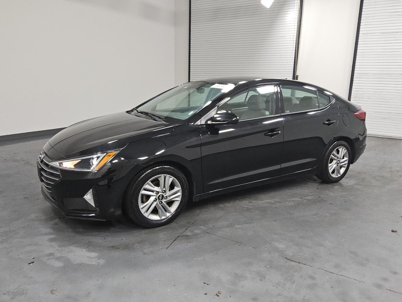 2020 Hyundai Elantra, Sel