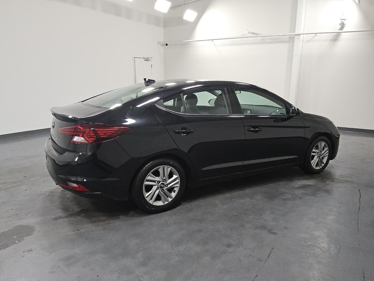 2020 Hyundai Elantra, Sel