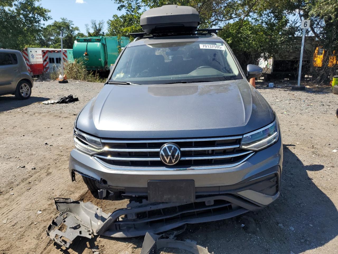 2024 Volkswagen Tiguan, SE