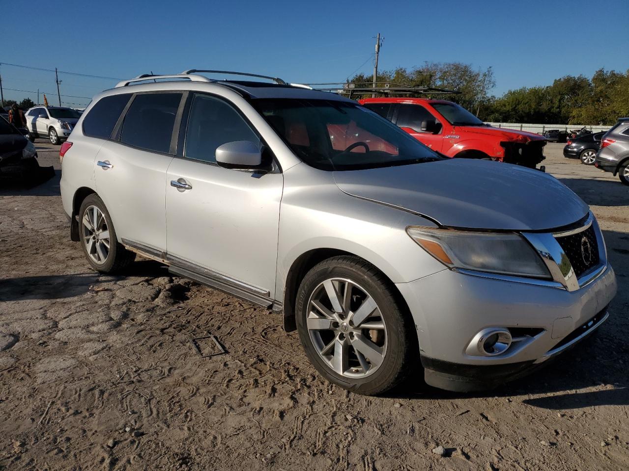 2015 Nissan Pathfinder, S