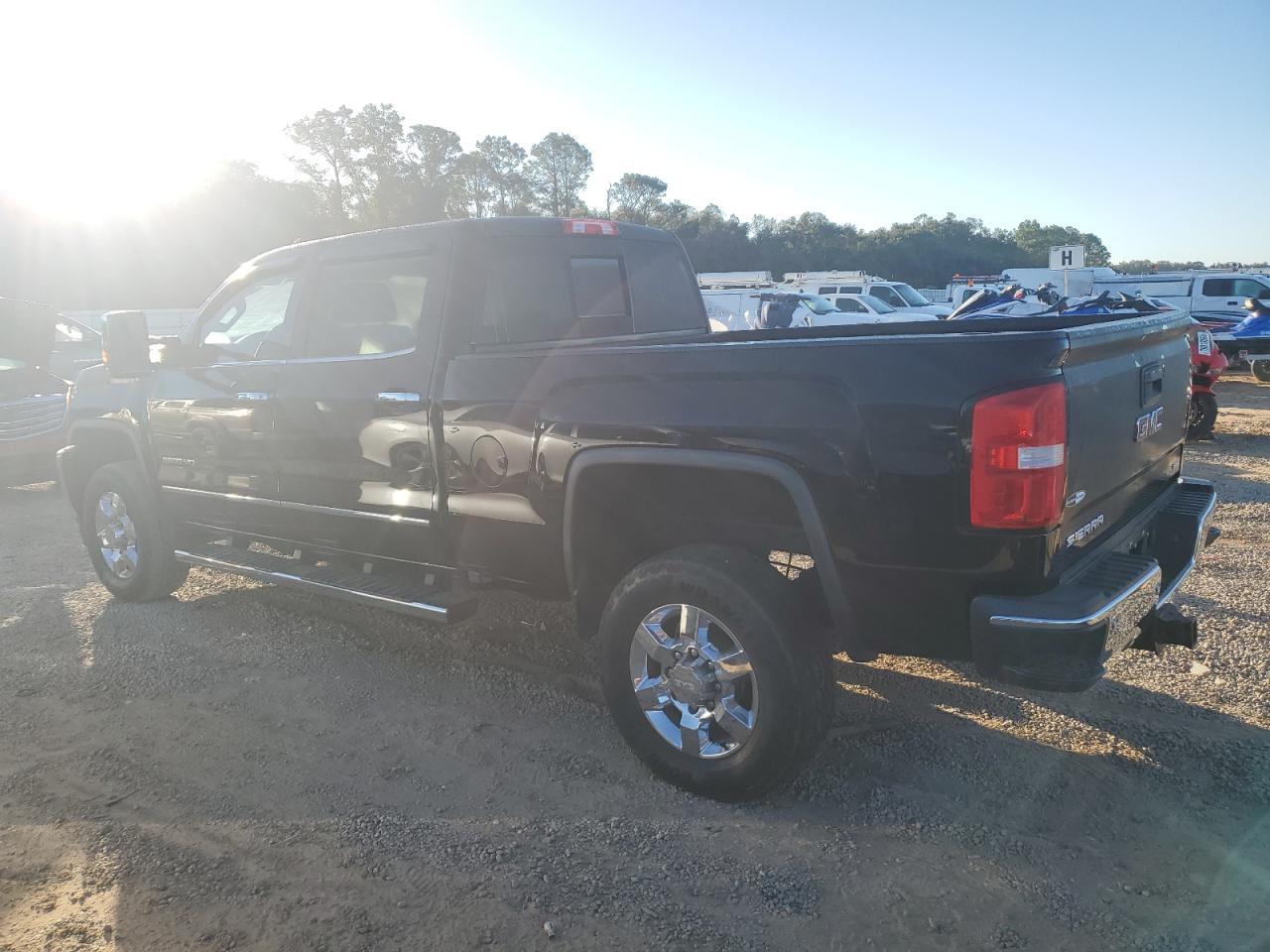 2018 GMC Sierra, K2500 Slt