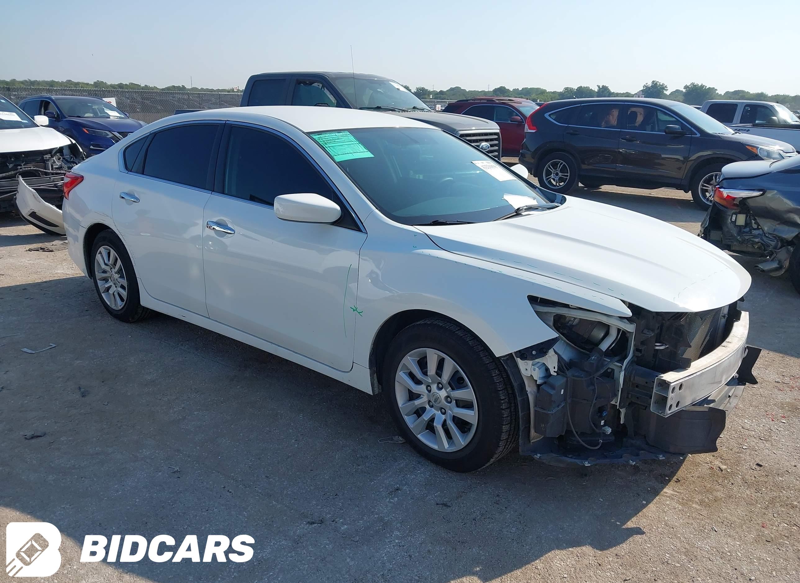 2016 Nissan Altima, 2.5/2.5 S...