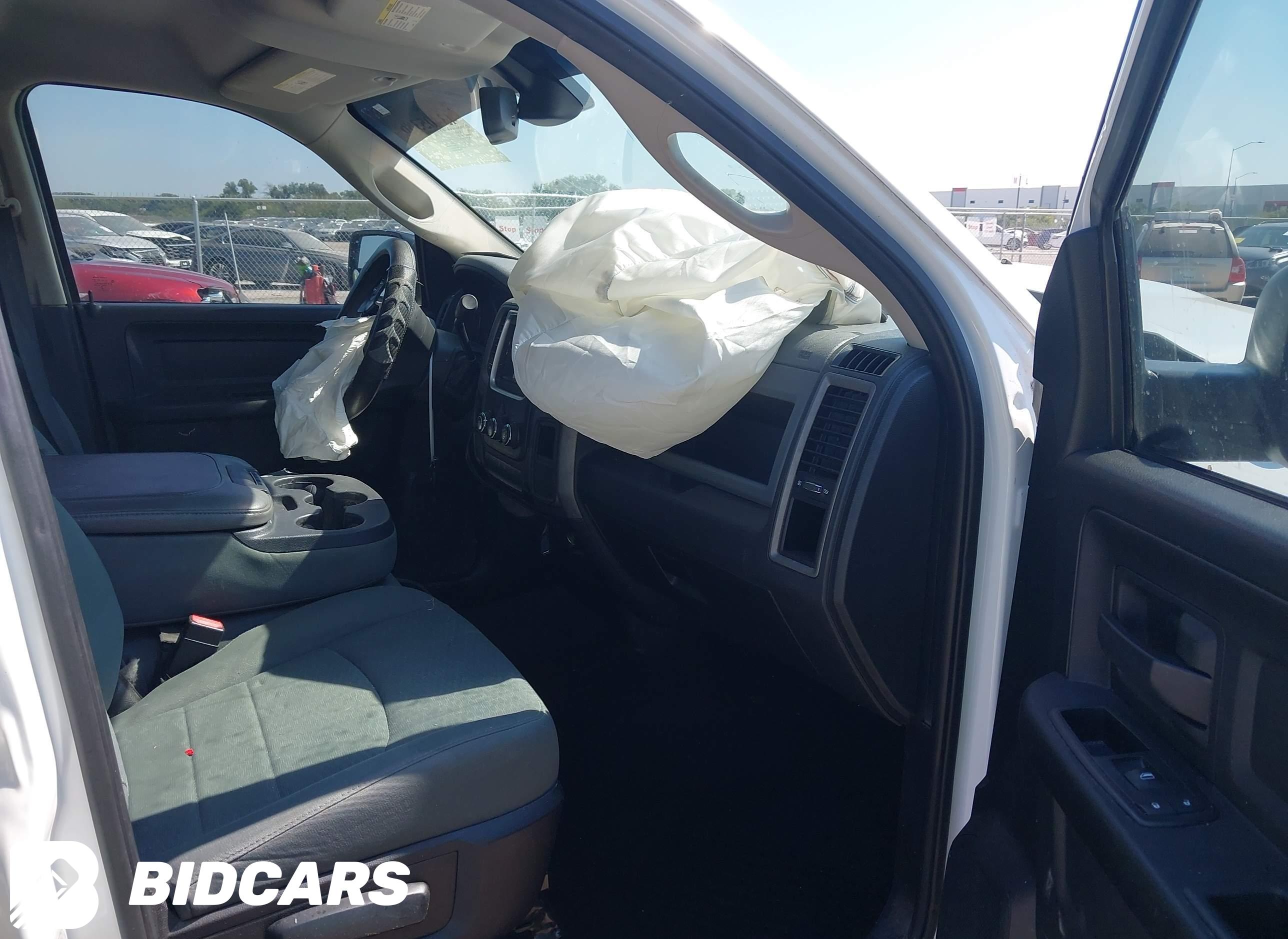 2015 RAM 1500, Express