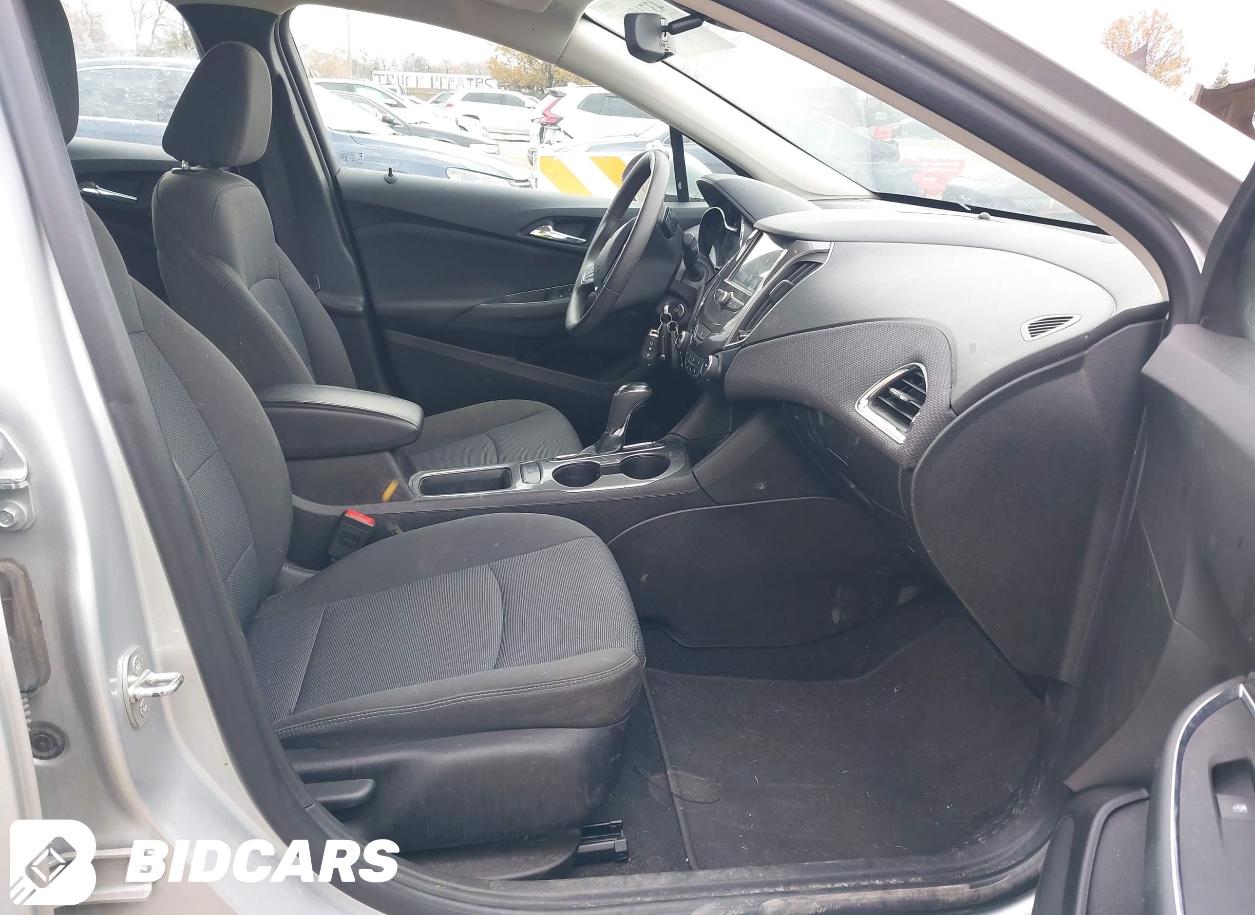 2018 Chevrolet Cruze, Lt Auto