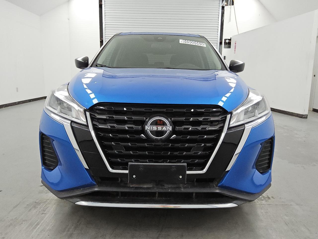 2024 Nissan Kicks, S