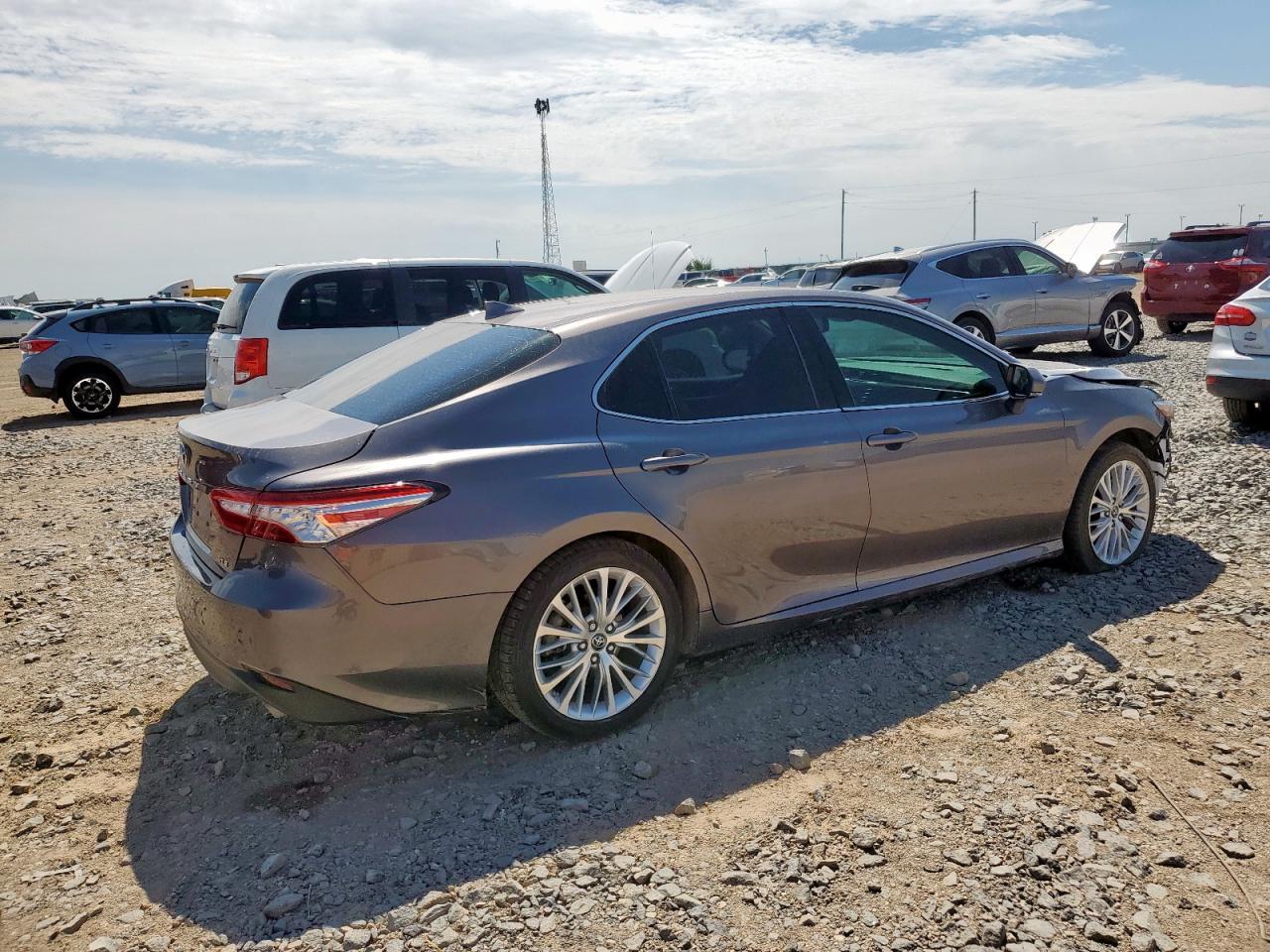 2019 Toyota Camry, L