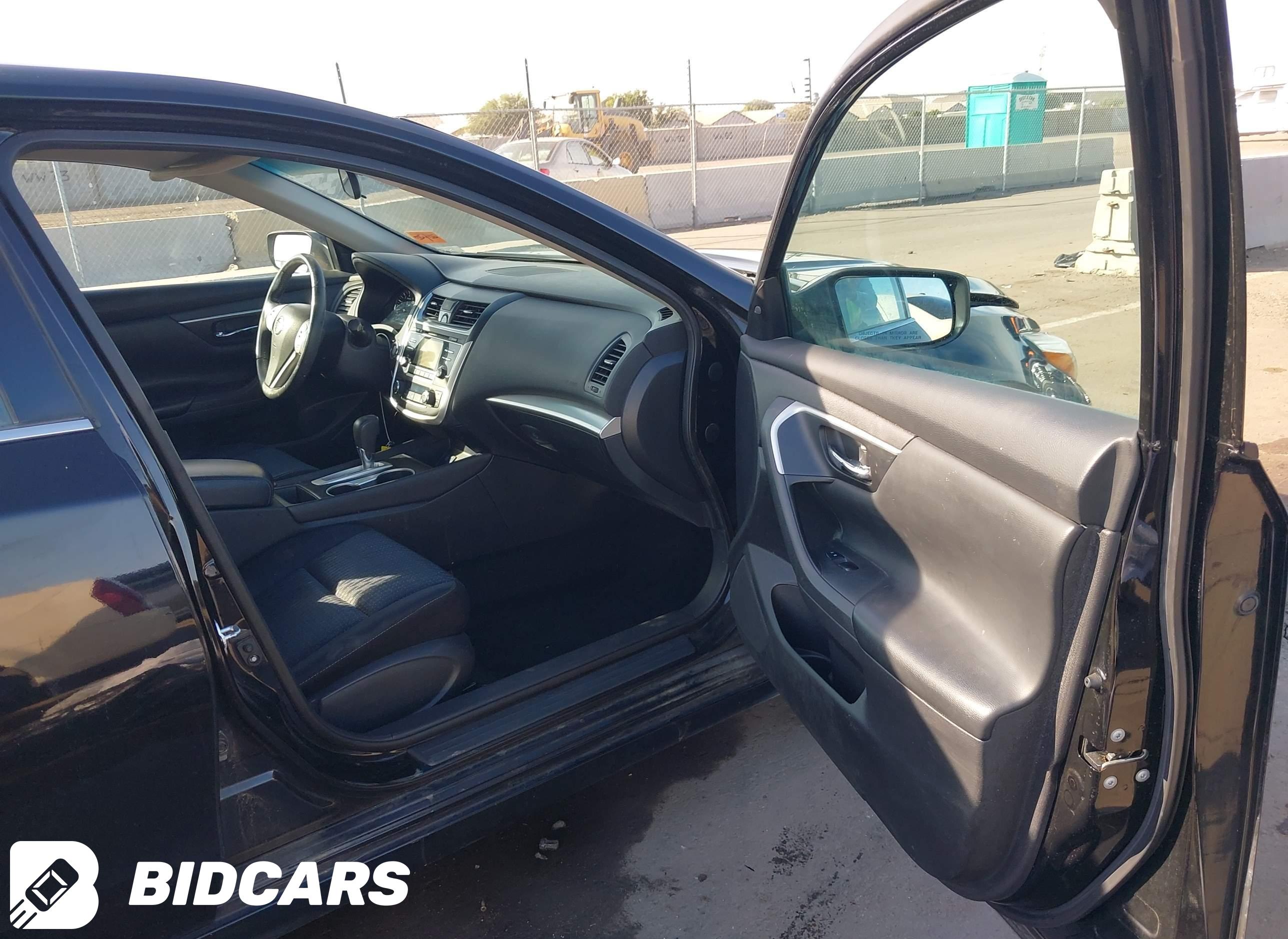 2017 Nissan Altima, 2.5 SV