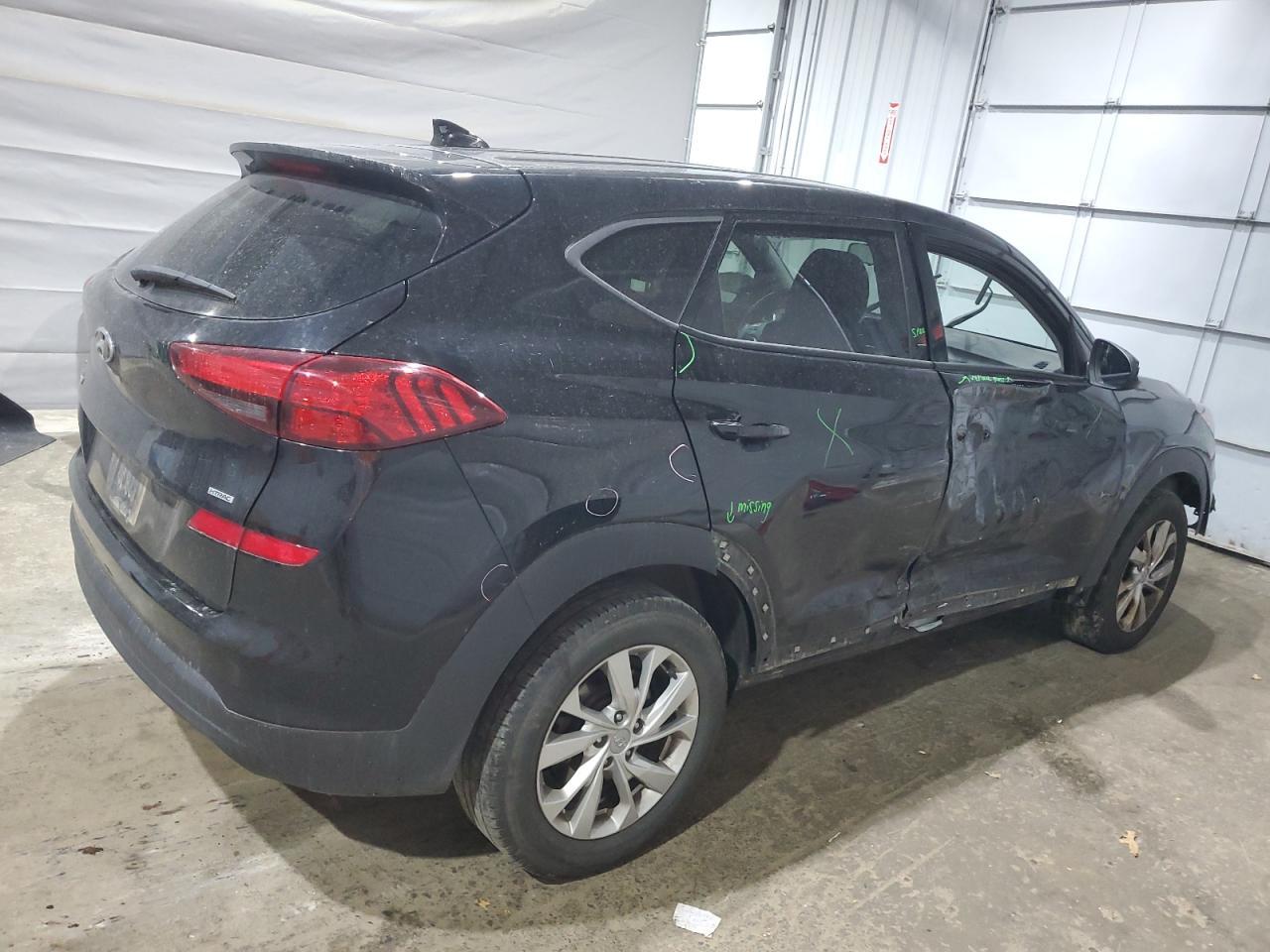 2021 Hyundai Tucson, SE