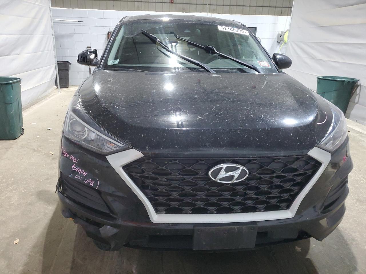 2021 Hyundai Tucson, SE