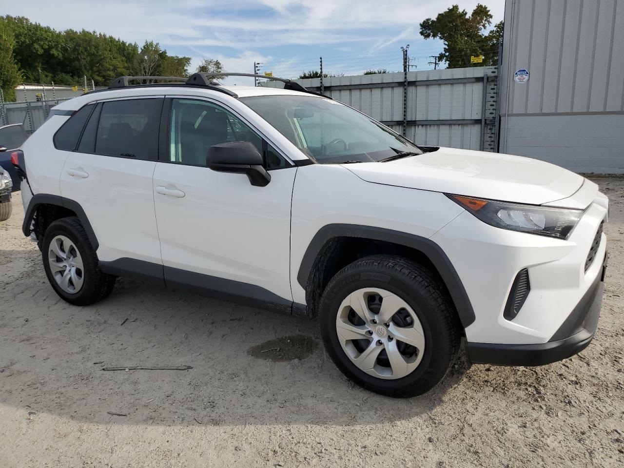 2021 Toyota RAV4, LE