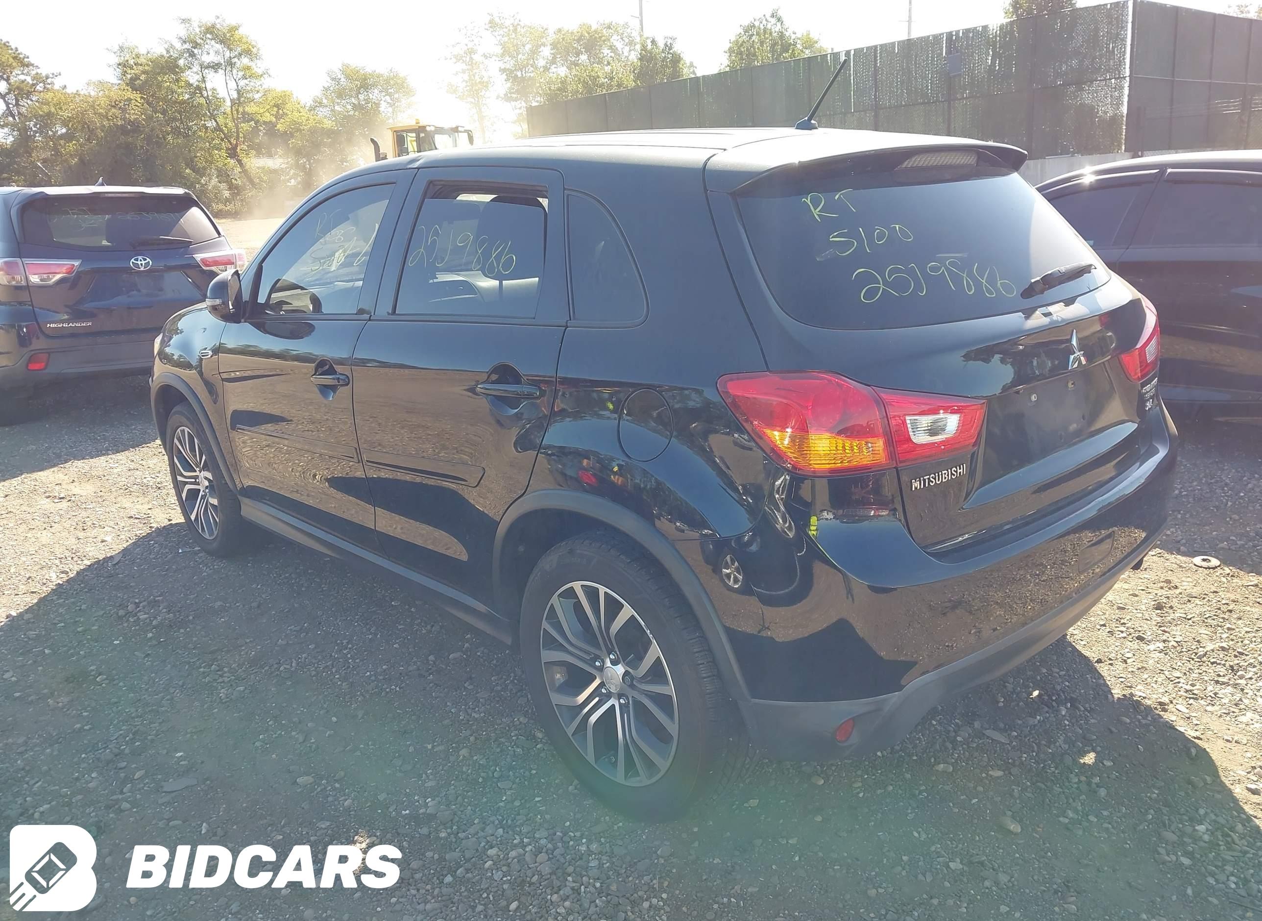 2016 Mitsubishi Outlander, Sp...