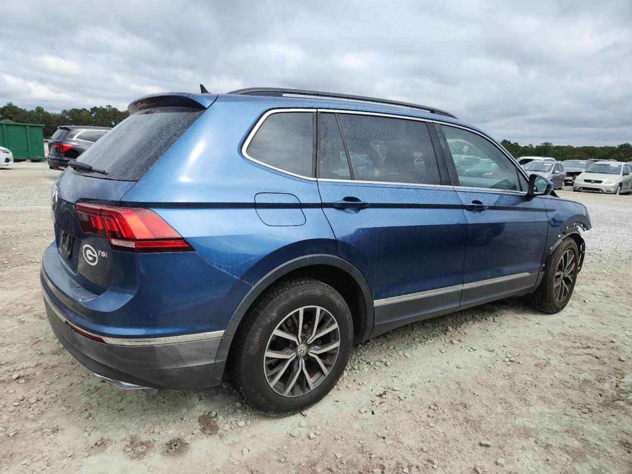 2018 Volkswagen Tiguan, SE