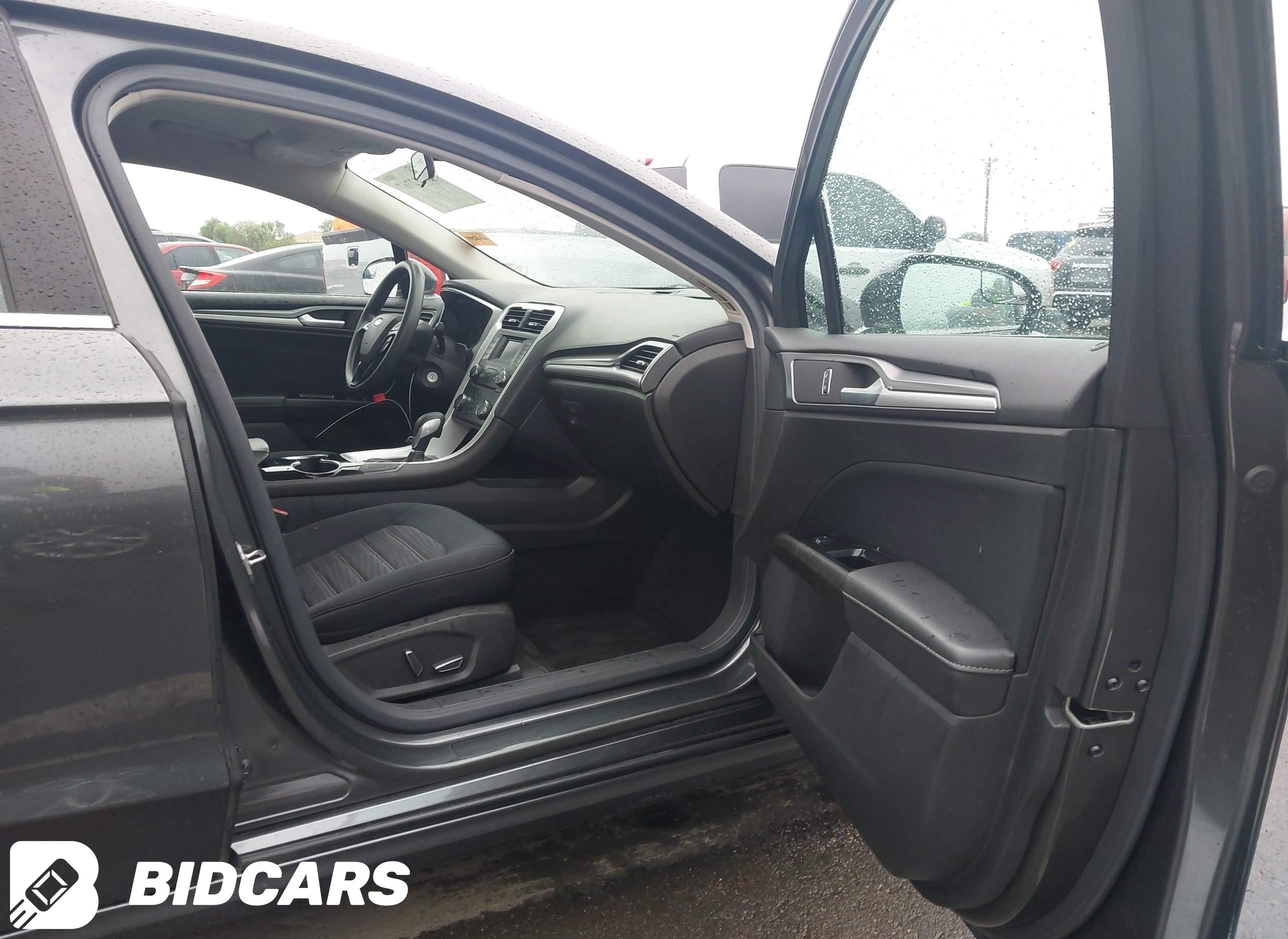 2016 Ford Fusion, SE