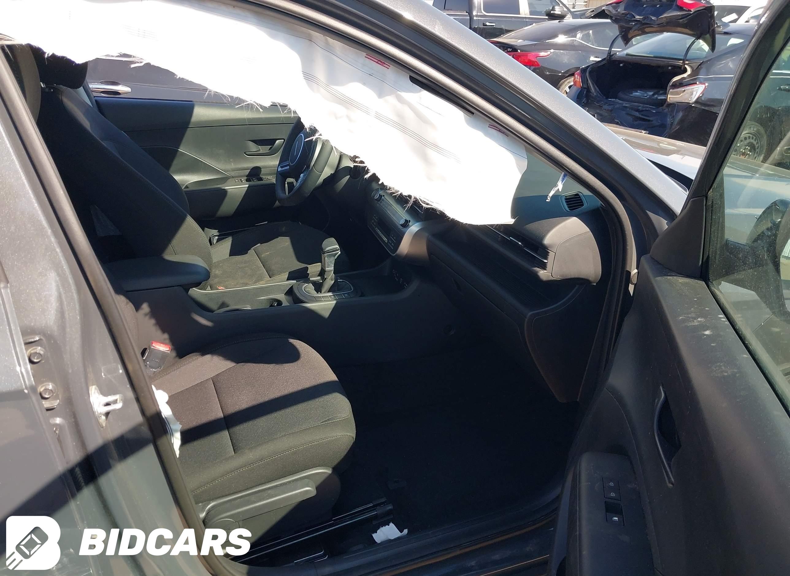 2025 Hyundai Kona, Sel