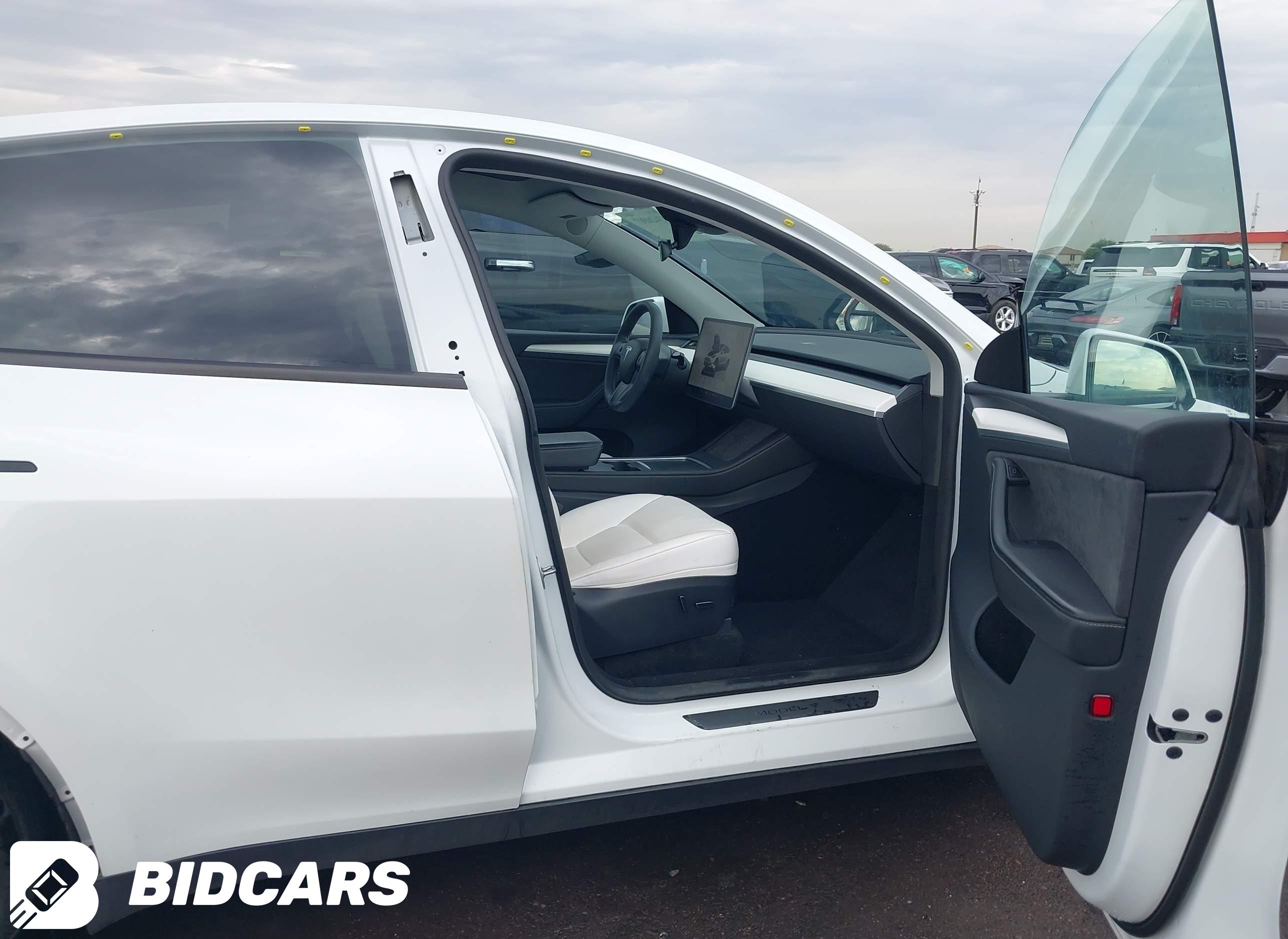 2023 Tesla Model Y, Awd/Long...