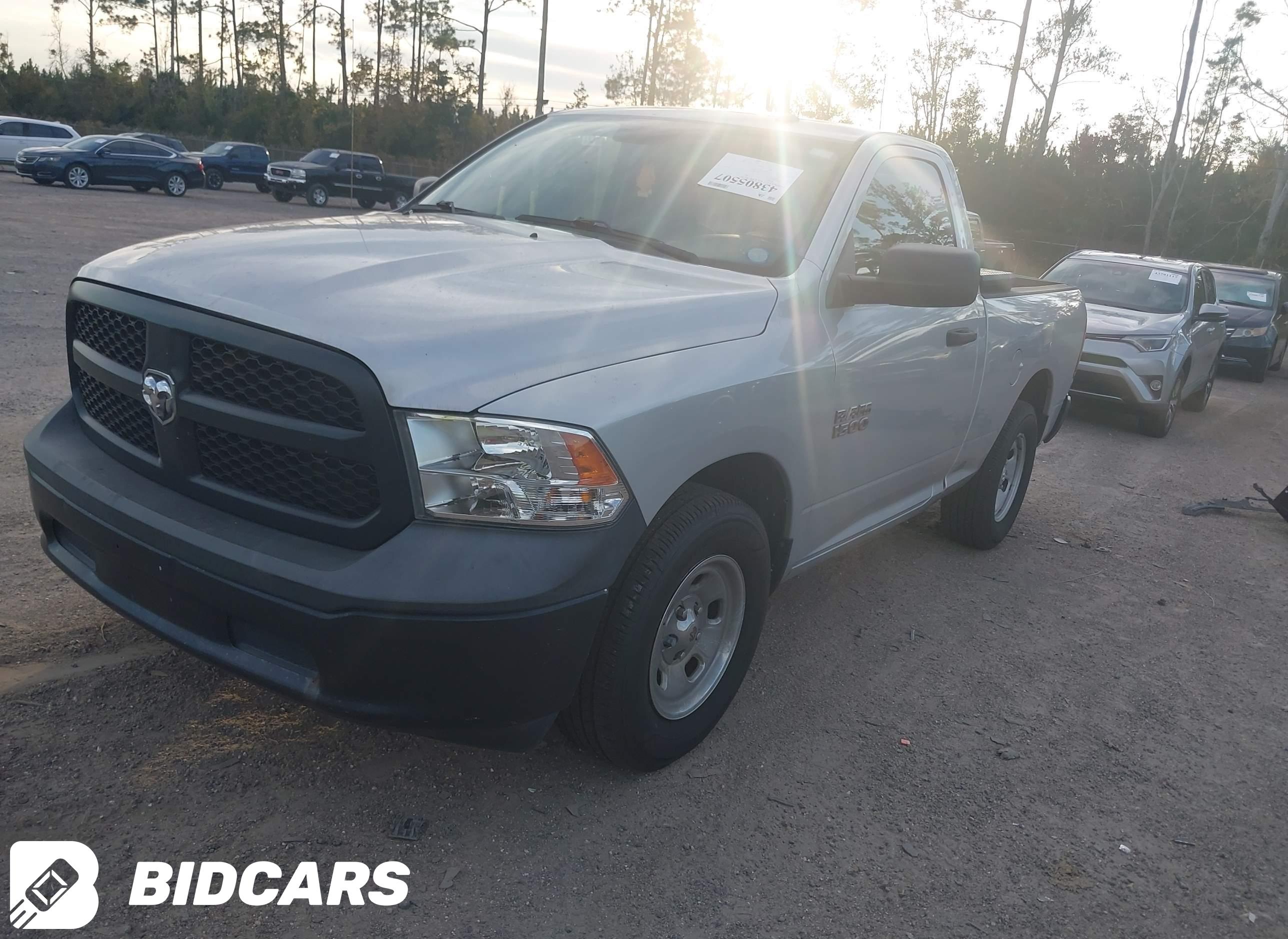 2016 RAM 1500, Tradesman