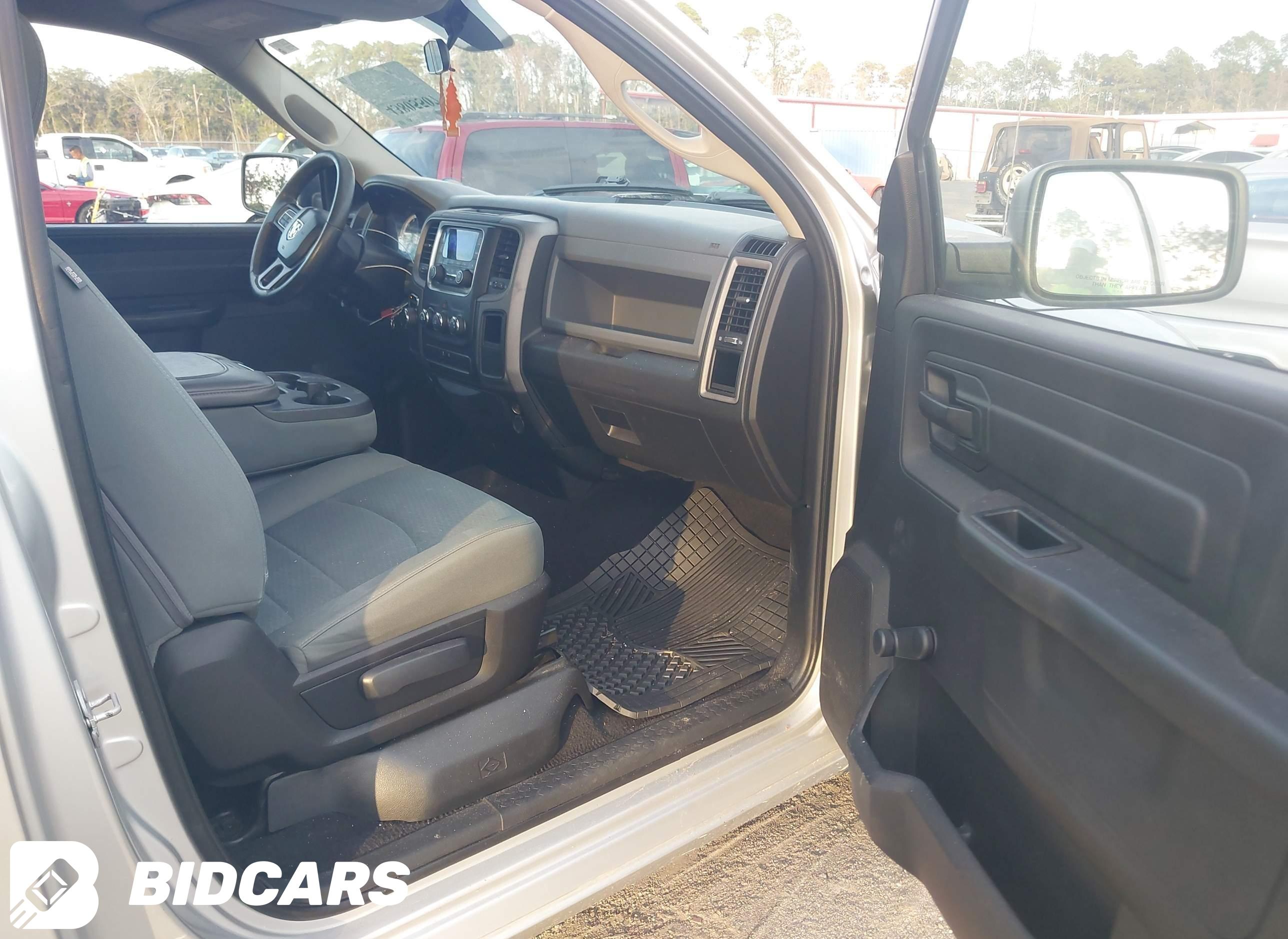 2016 RAM 1500, Tradesman