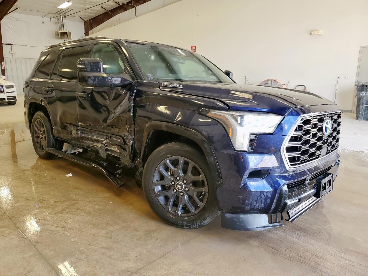 2023 Toyota Sequoia, SR5
