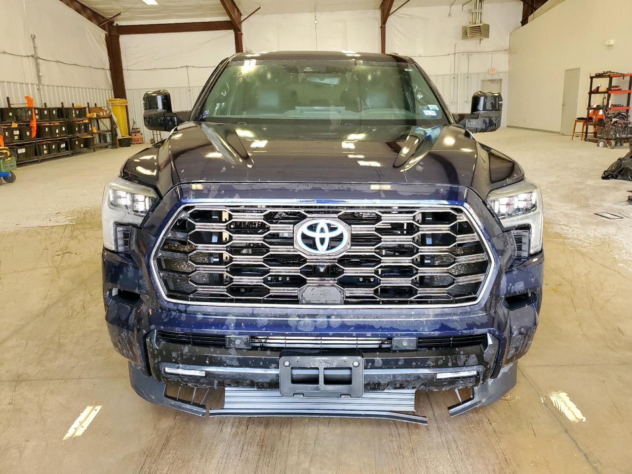 2023 Toyota Sequoia, SR5