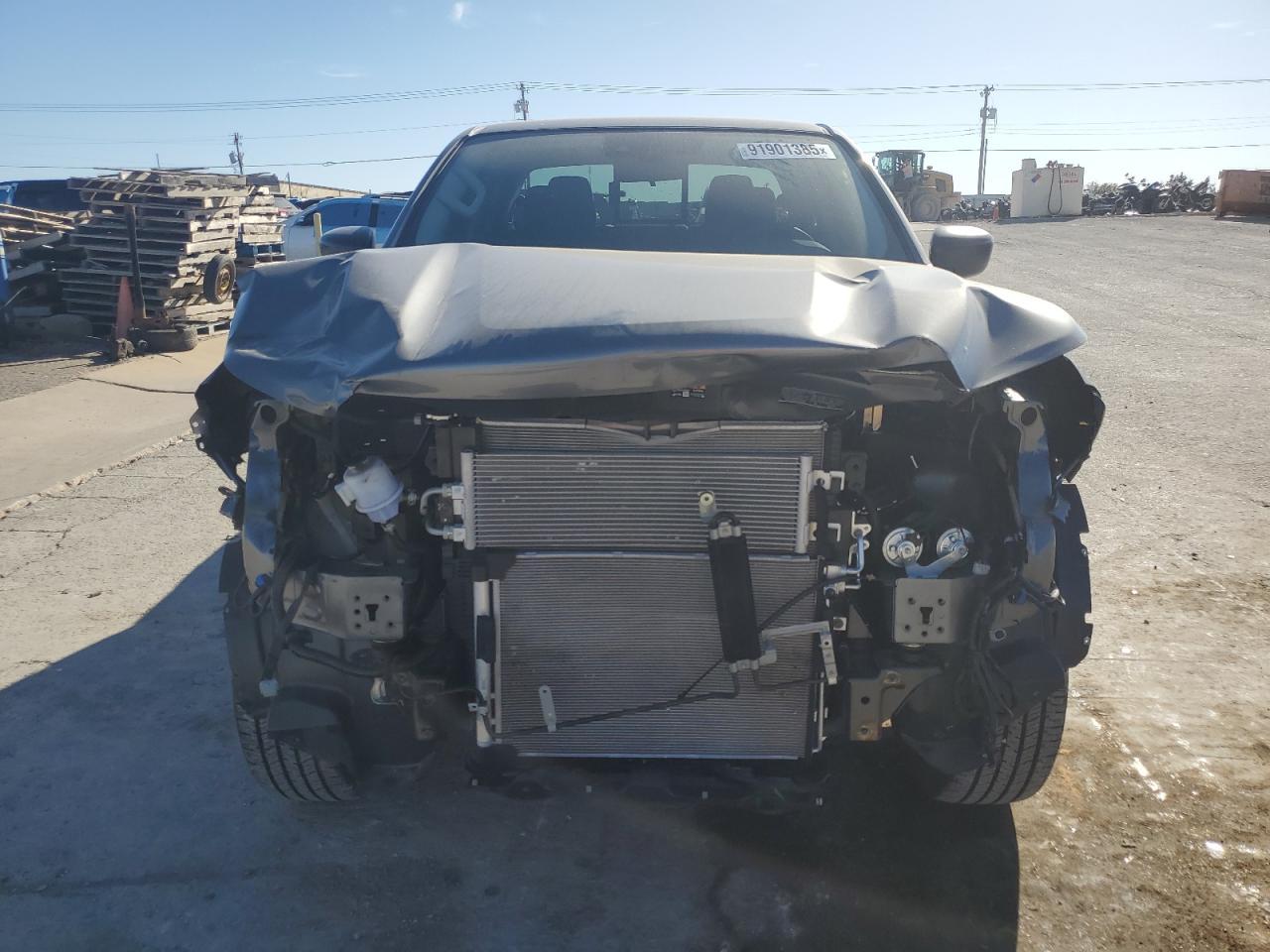 2025 Nissan Frontier, S