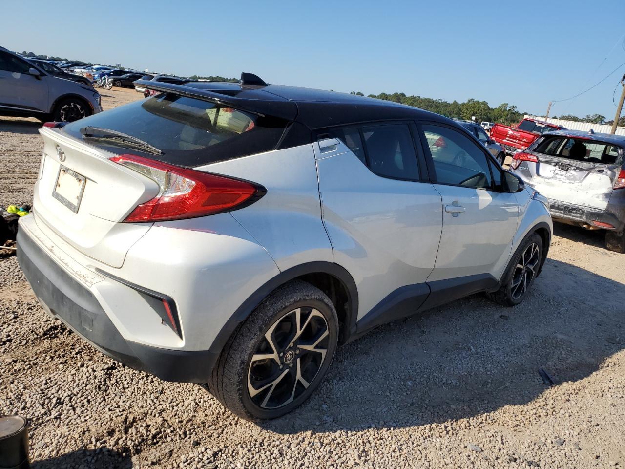 2020 Toyota C-HR, Xle