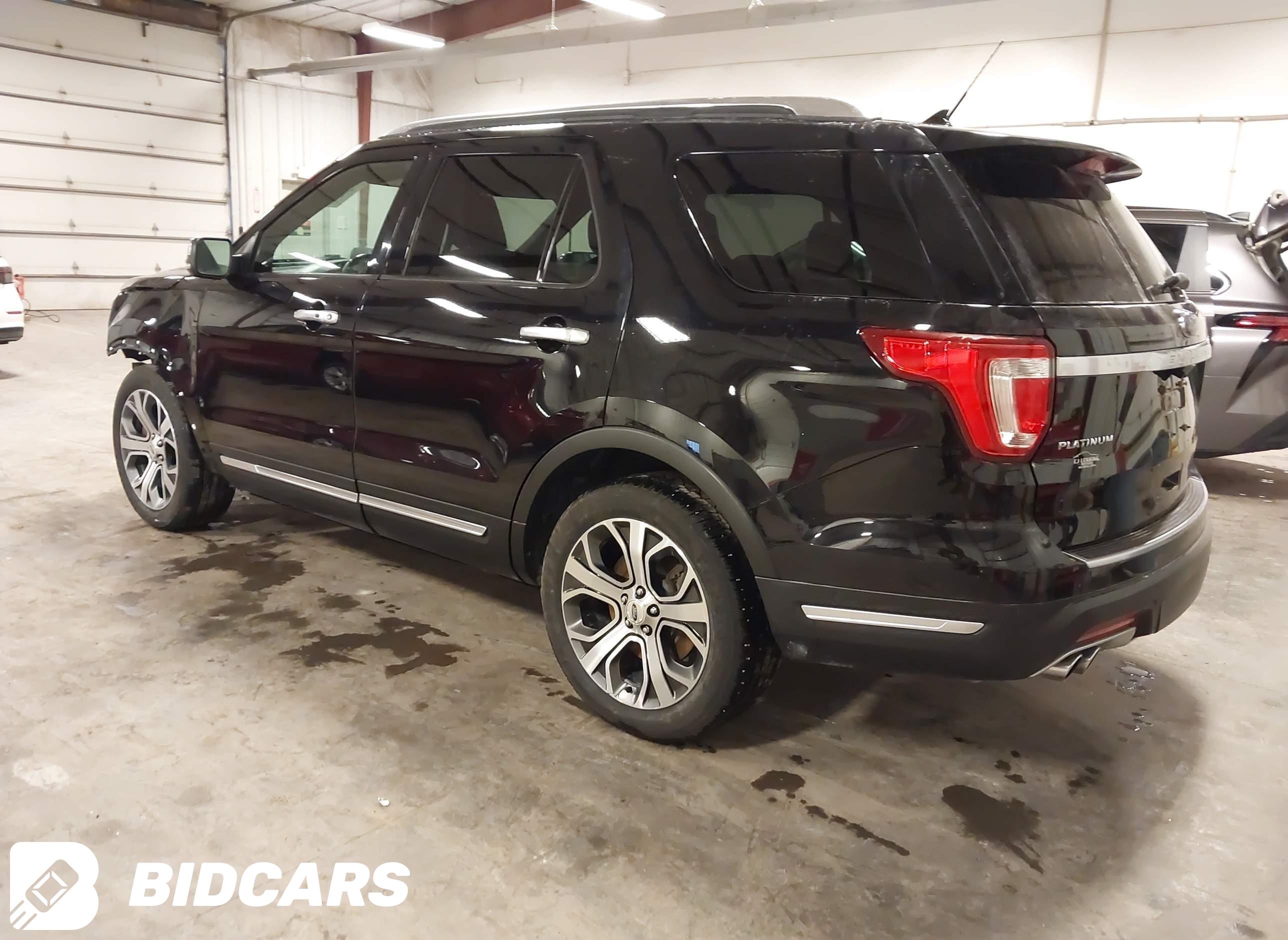 2019 Ford Explorer, Platinum