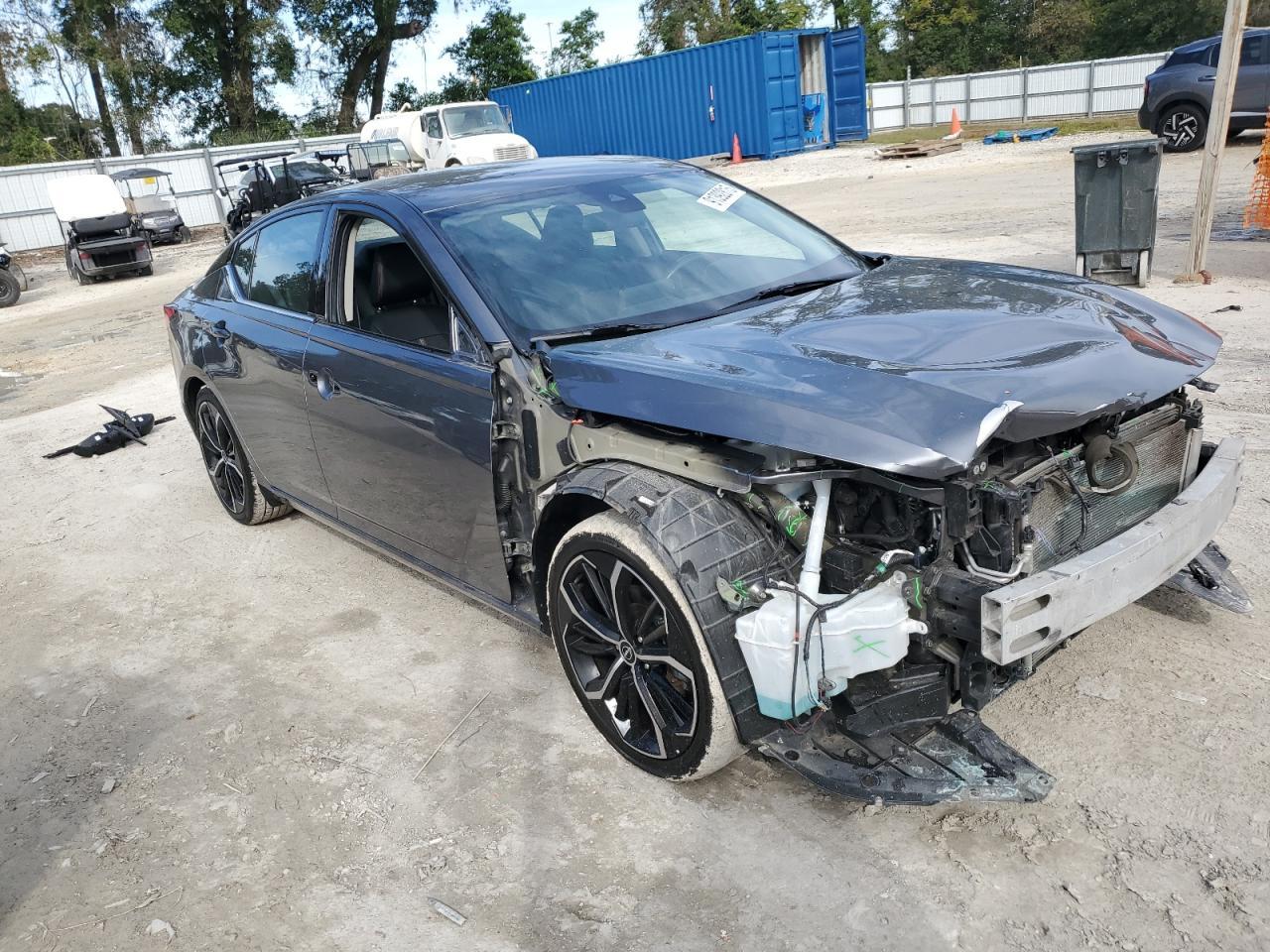 2024 Nissan Altima, SR