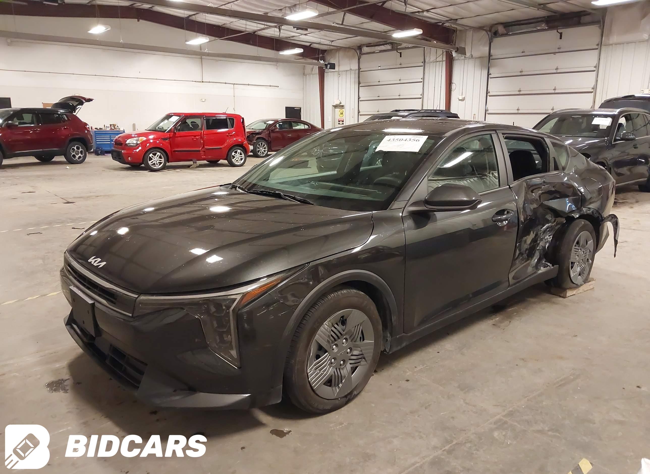 2025 KIA K4, LX