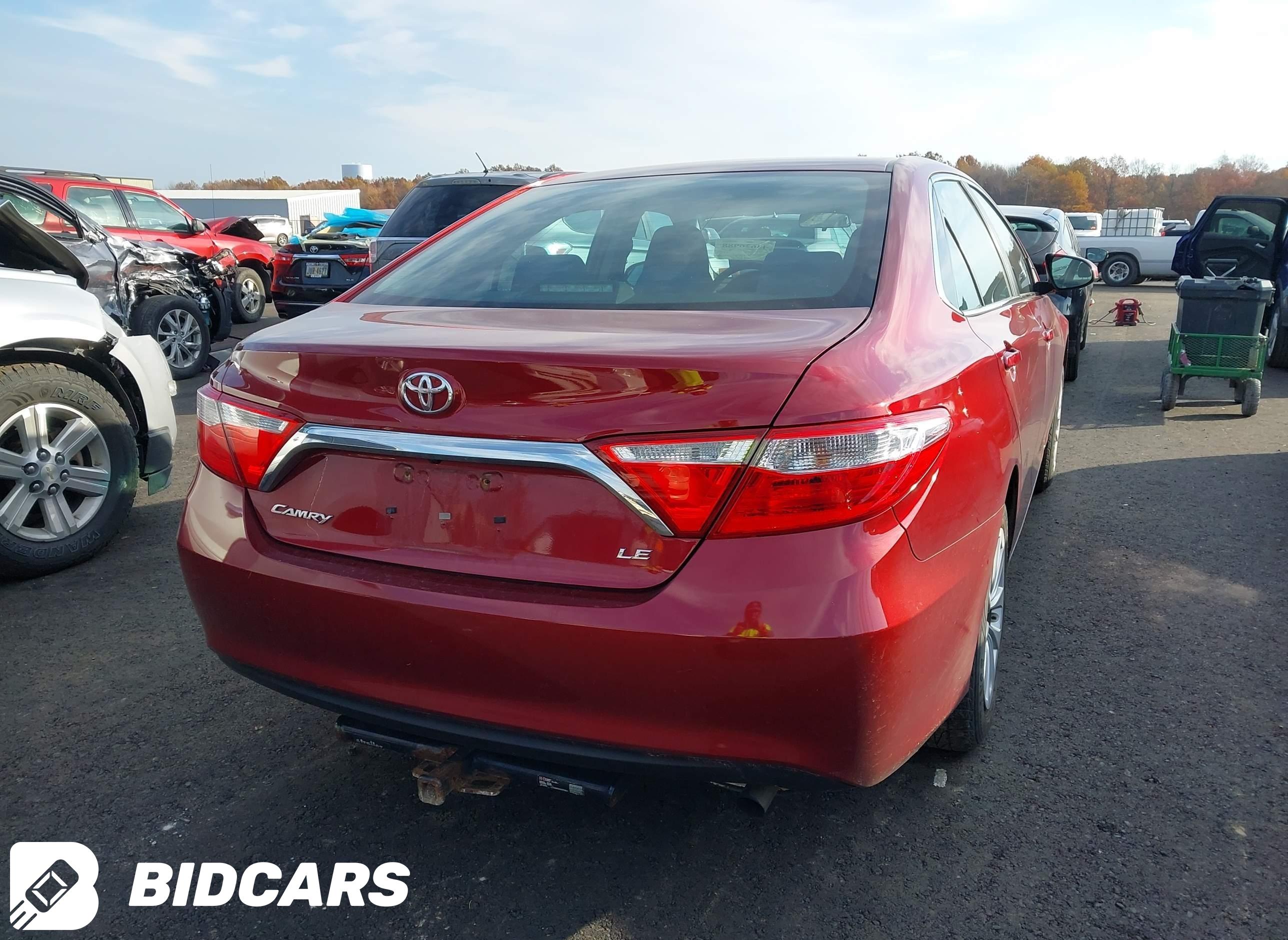 2016 Toyota Camry, LE
