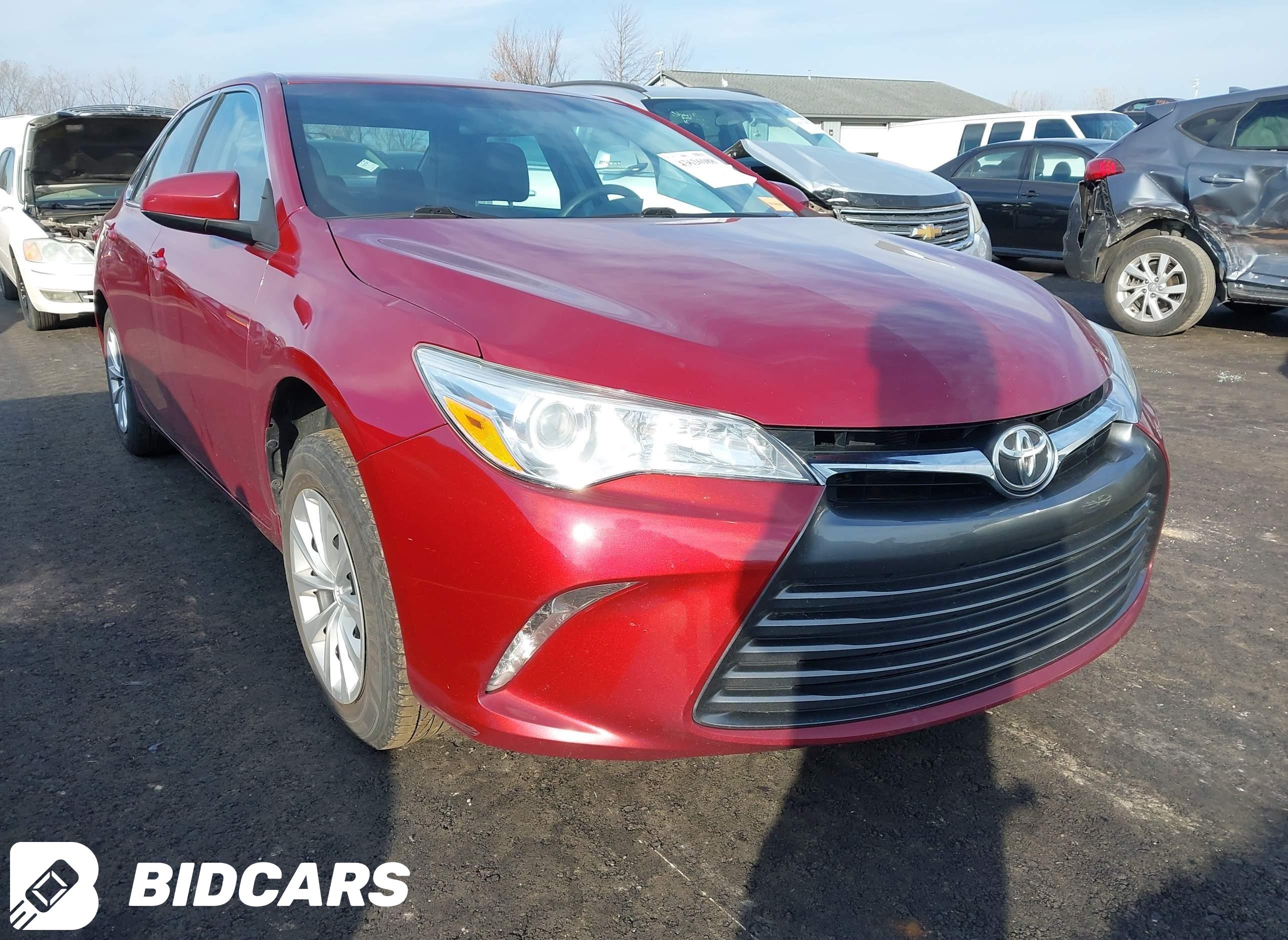 2016 Toyota Camry, LE