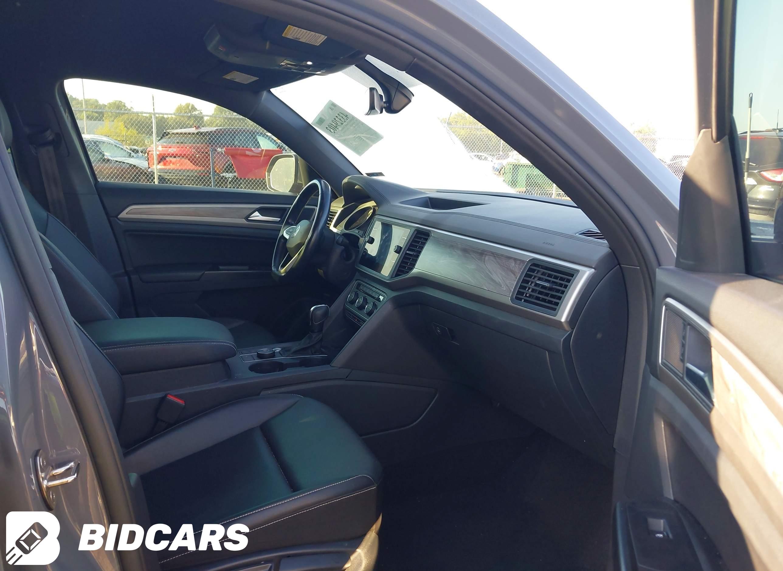 2020 Volkswagen Atlas, Cross...