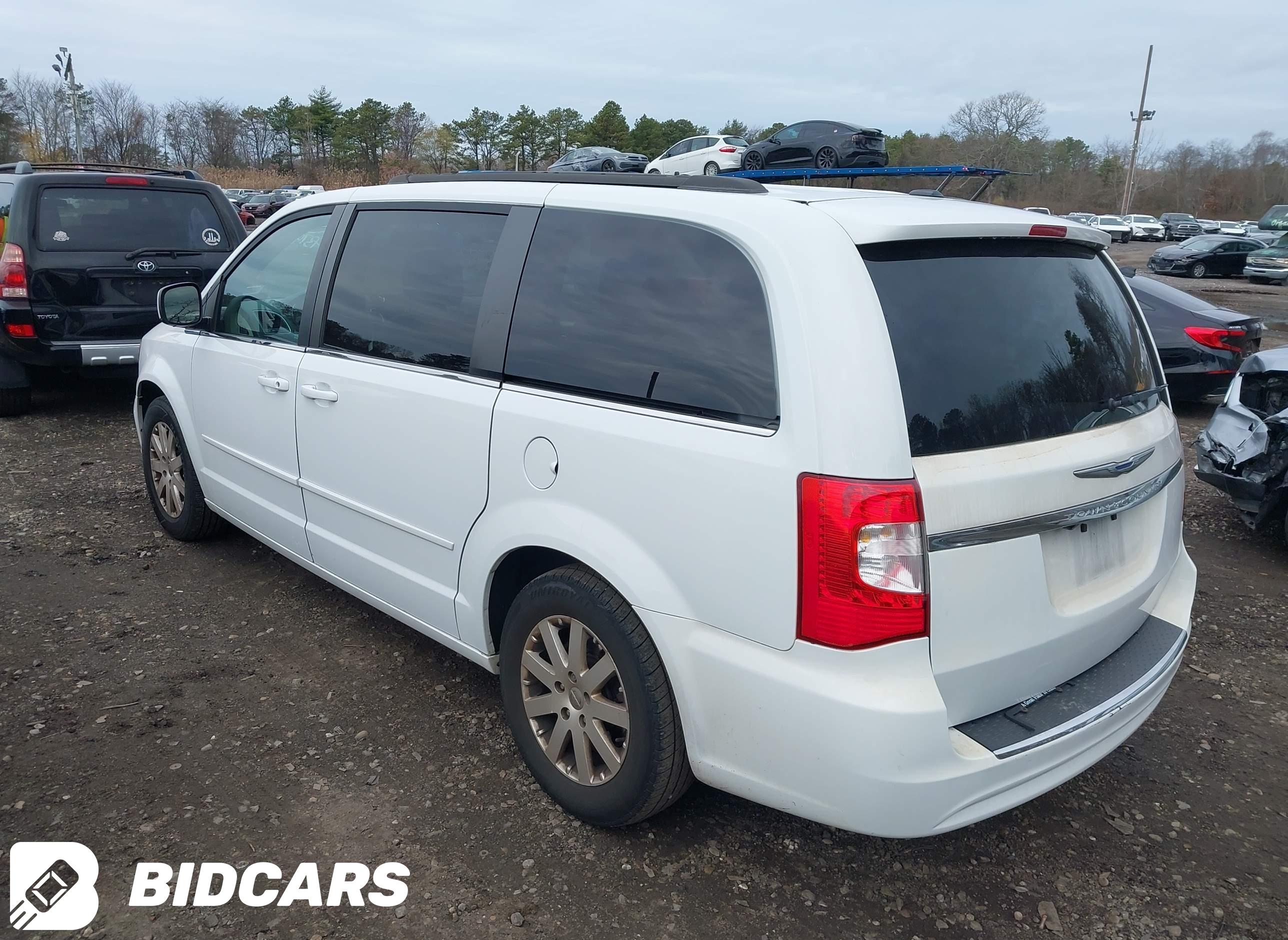 2015 Chrysler Town and Countr...