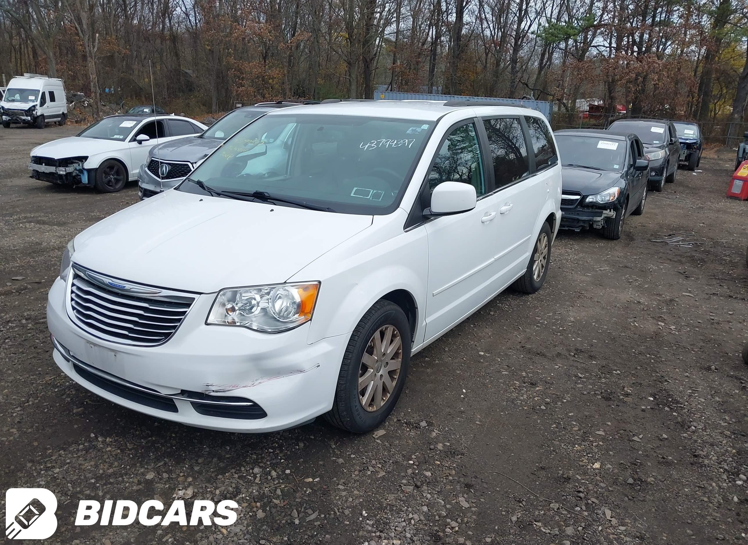 2015 Chrysler Town and Countr...