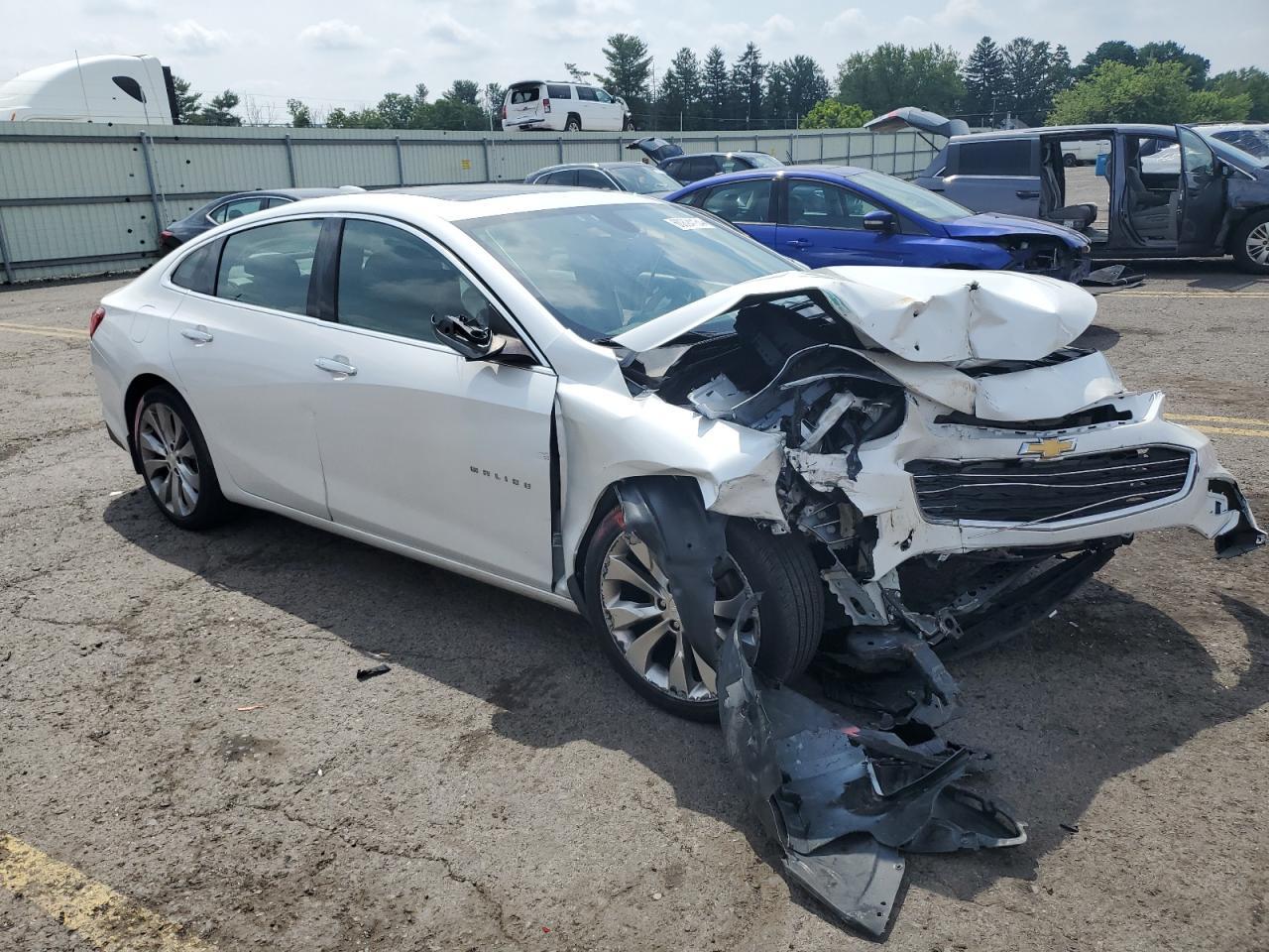 2017 Chevrolet Malibu, Premier
