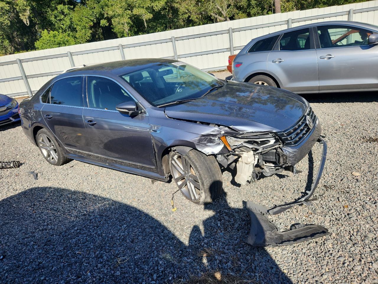 2017 Volkswagen Passat, R-Line