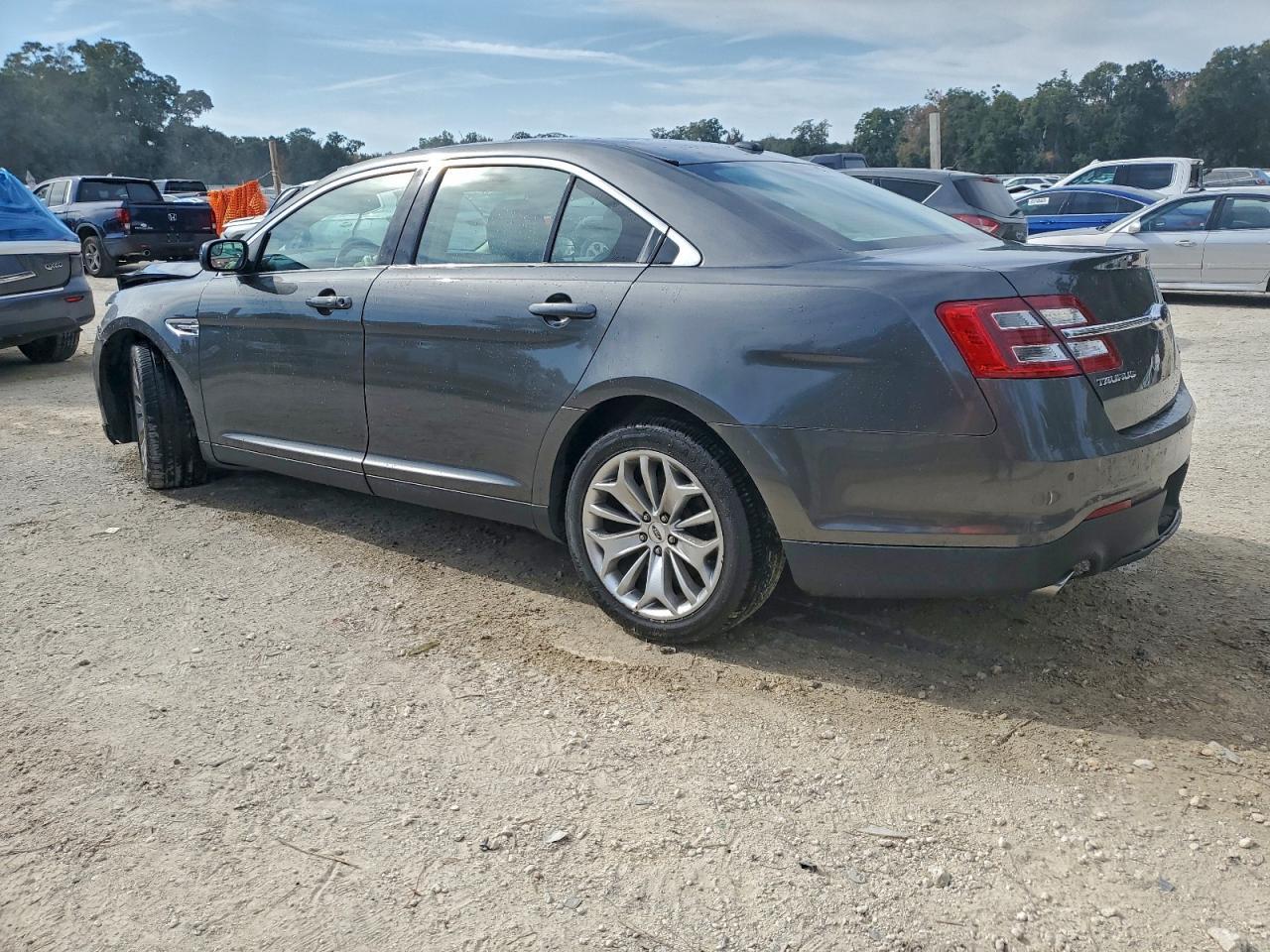 2015 Ford Taurus, Limited