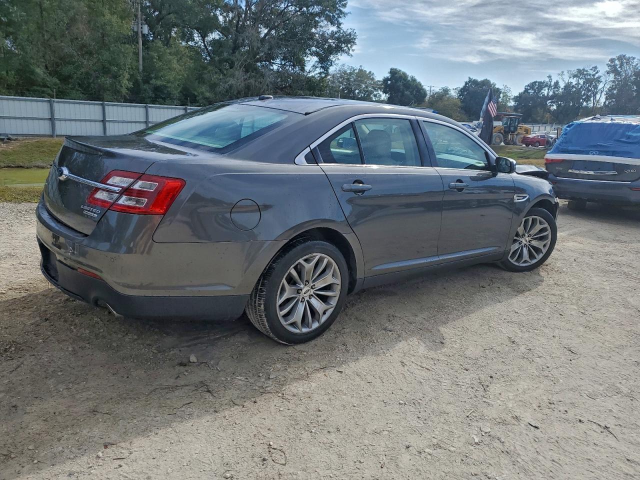 2015 Ford Taurus, Limited