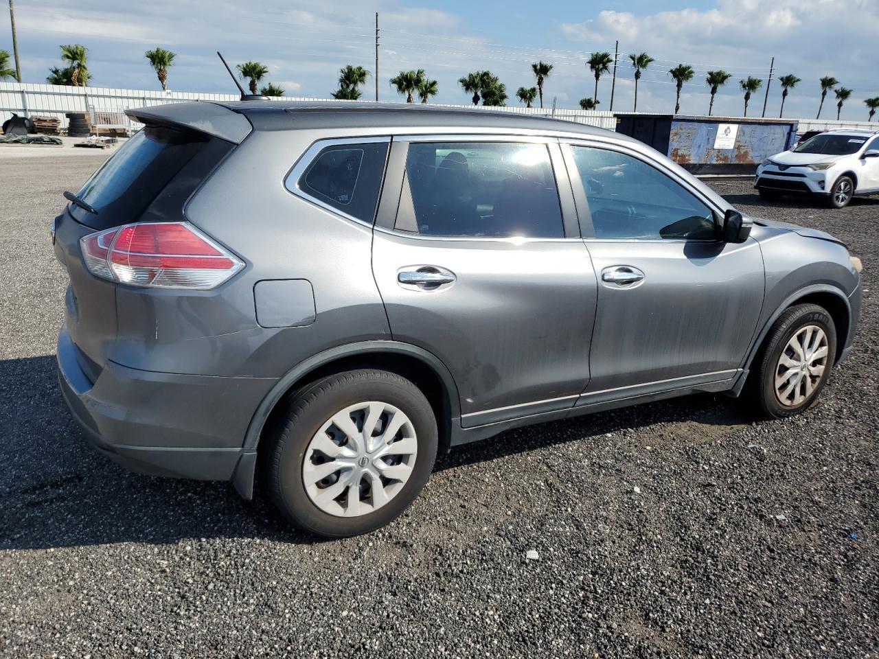2015 Nissan Rogue, S