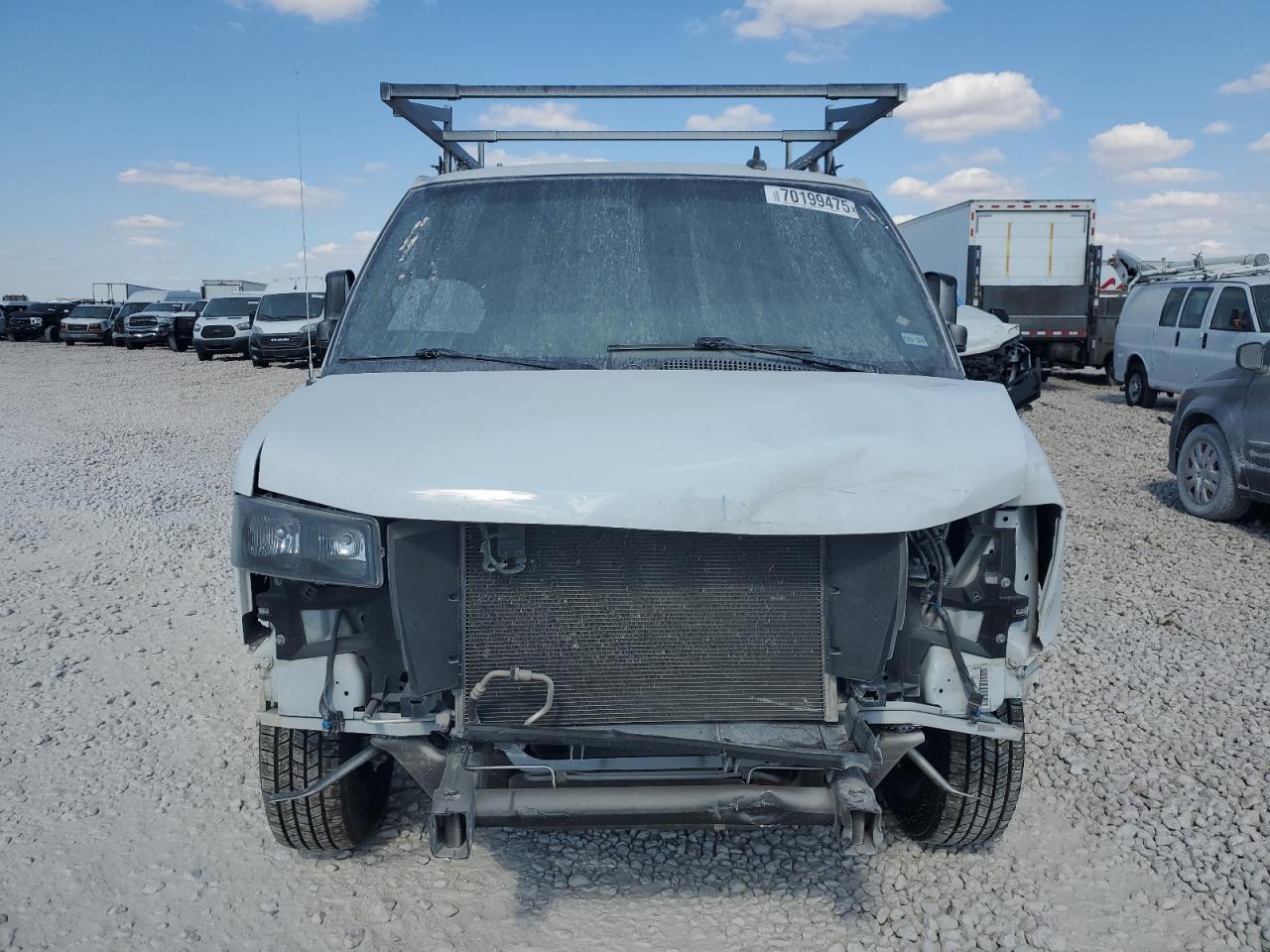 2022 GMC Savana, G2500