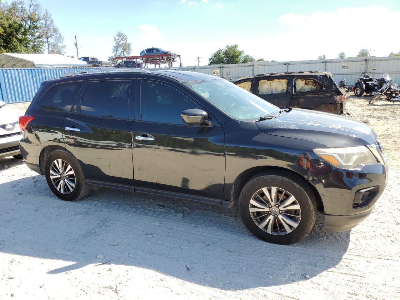 2020 Nissan Pathfinder, SV