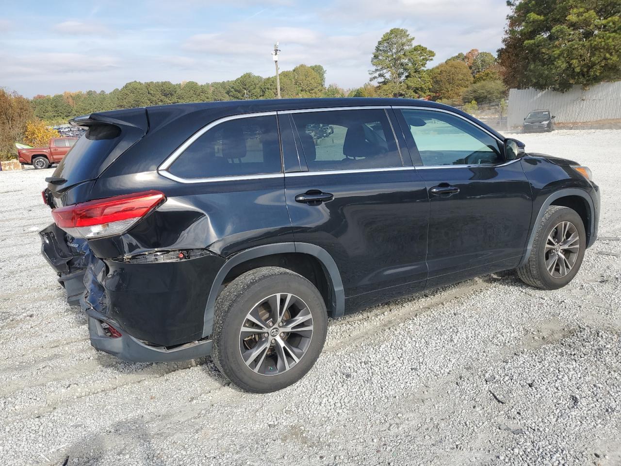 2018 Toyota Highlander, LE