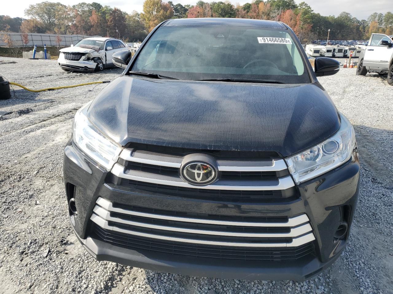 2018 Toyota Highlander, LE